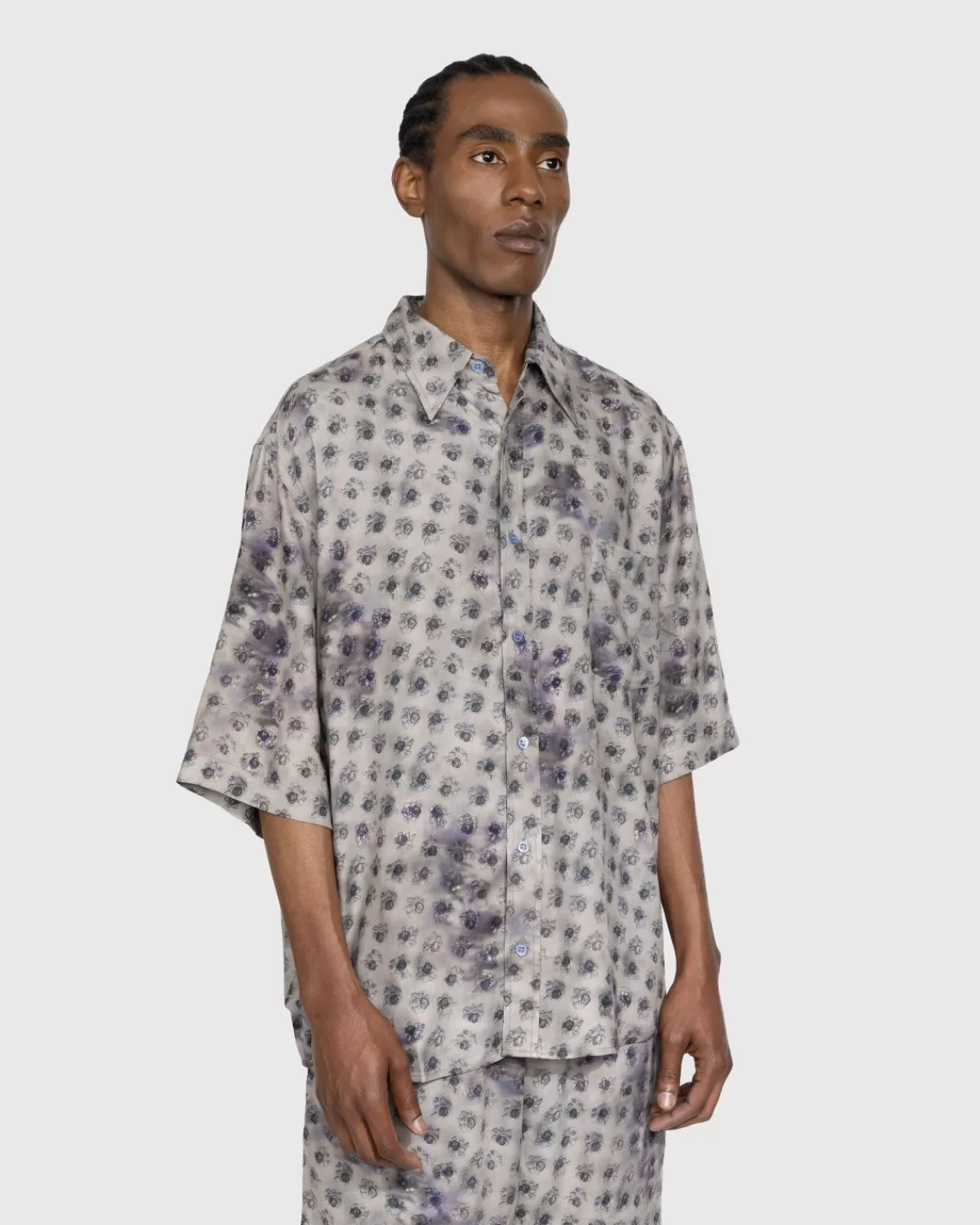 acne_studios_overhemd_met_korte_mouwen_en_knoopsluiting_grijs_5.webp Overhemden^Acne Studios Overhemd Met Korte Mouwen En Knoopsluiting Grijs