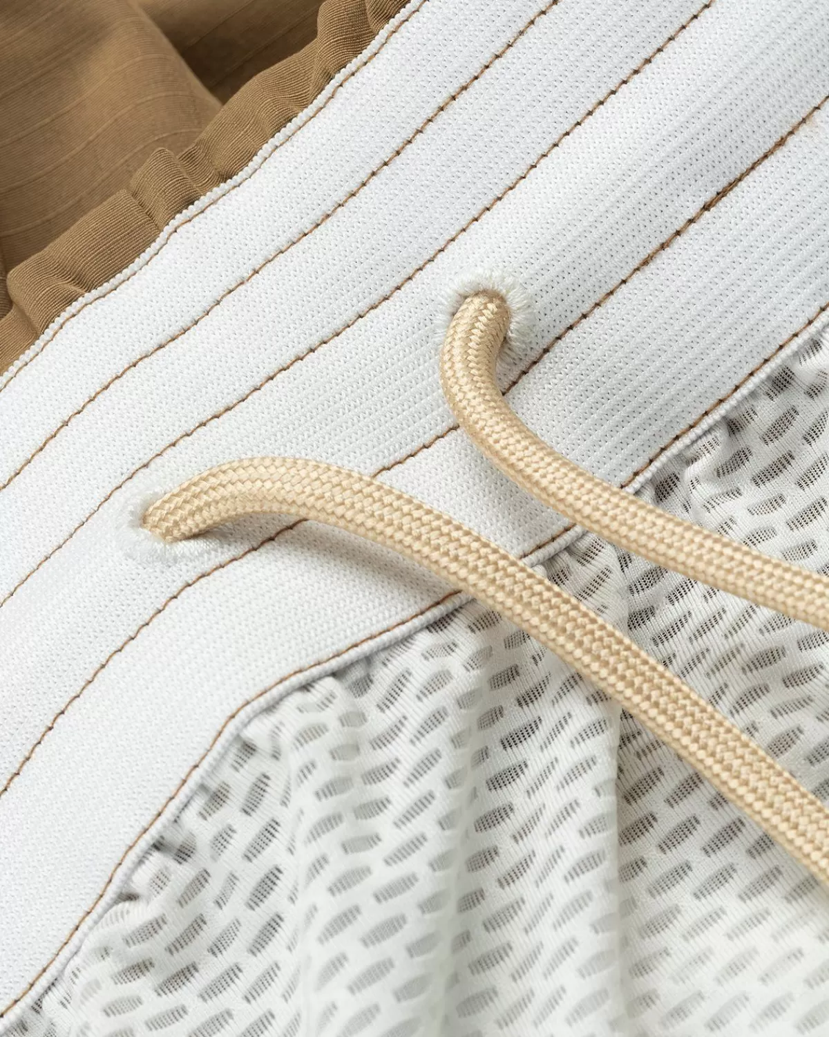 Acne Studios Ripstop Short Met Elastische Taille Bruin Cheap