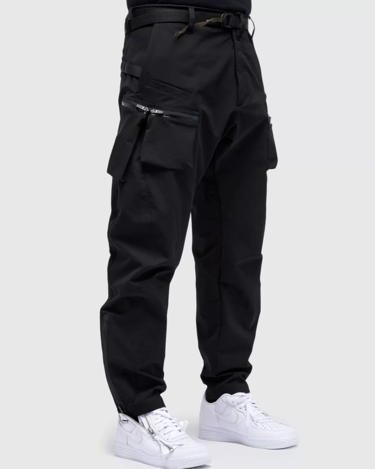 acronym_p41ds_schoeller_dryskin_gelede_cargobroek_zwart_4.webp Broek^ACRONYM P41-Ds Schoeller Dryskin Gelede Cargobroek Zwart