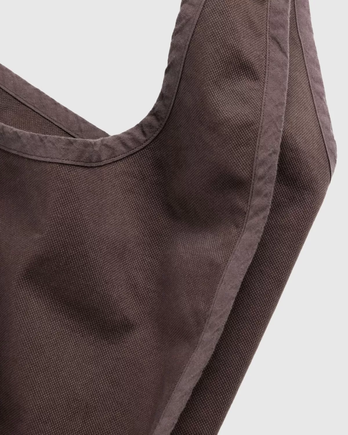 affxwrks_ronde_tas_bruin_gewassen_5.webp AFFXWRKS Ronde Tas, Bruin Gewassen Shop