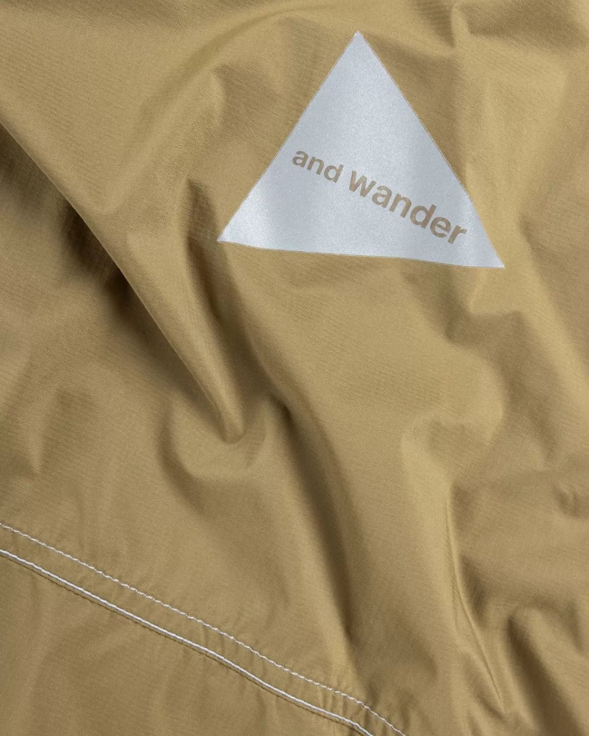 and_wander_pertex_windjack_beige_3.webp Bovenkleding^And Wander Pertex Windjack Beige