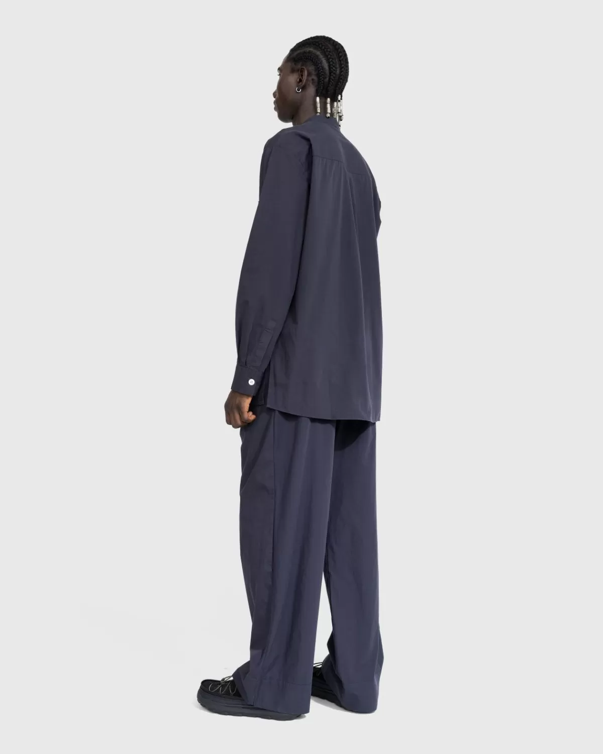 birkenstock_x_tekla_poplin_pyjamashirt_leisteen_1.webp Loungekleding^Birkenstock X Tekla Poplin Pyjamashirt Leisteen