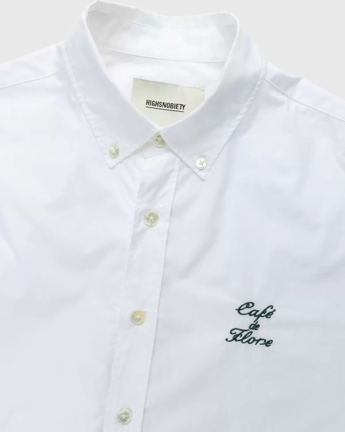cafe_de_flore_x_highsnobiety_not_in_paris_4_poplin_overhemd_wit_4.webp Overhemden^Café de Flore Cafe De Flore X Highsnobiety Not In Paris 4 Poplin Overhemd Wit