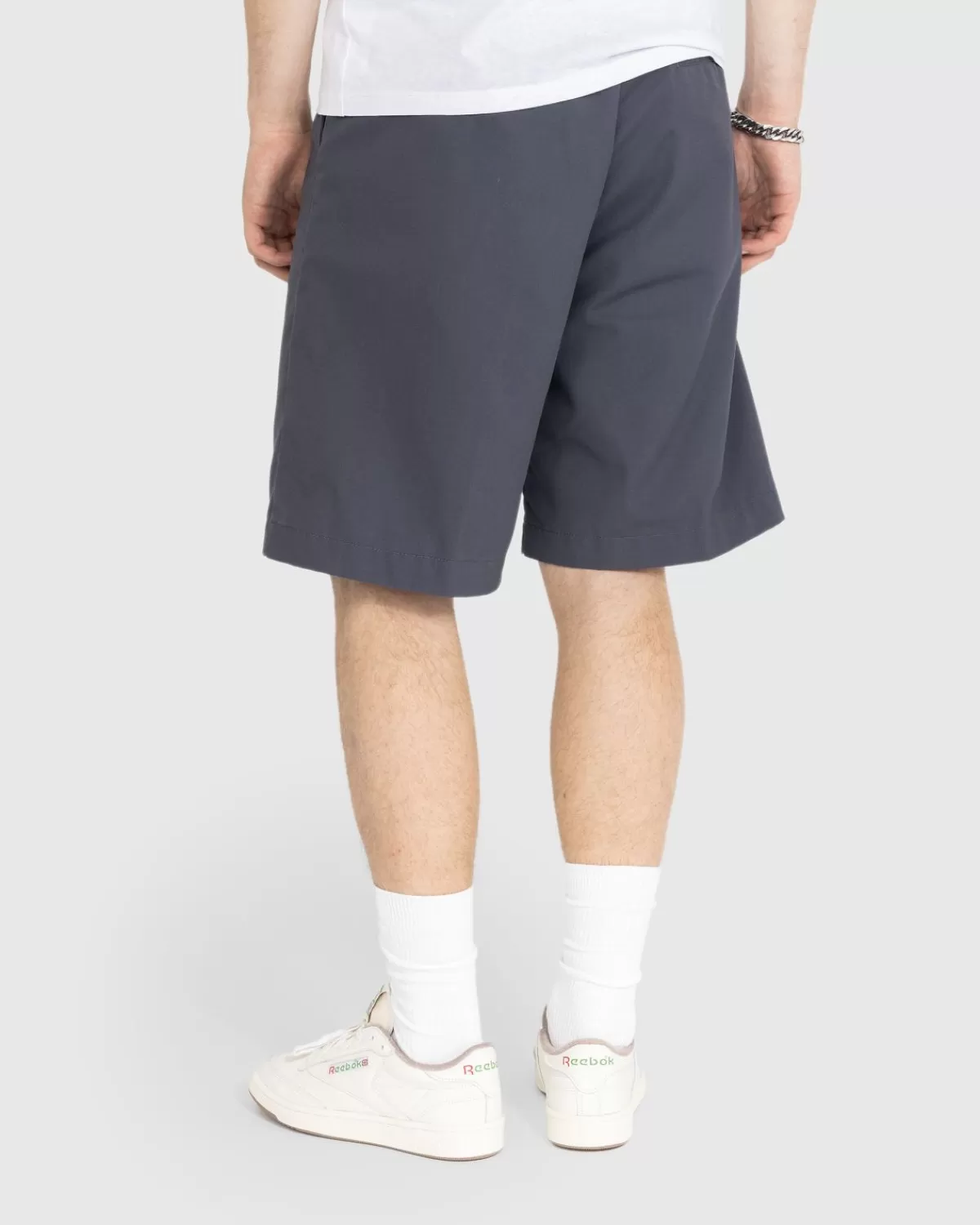 carhartt_wip_craft_short_grijs_3.webp Korte Broek^Carhartt WIP Craft Short Grijs