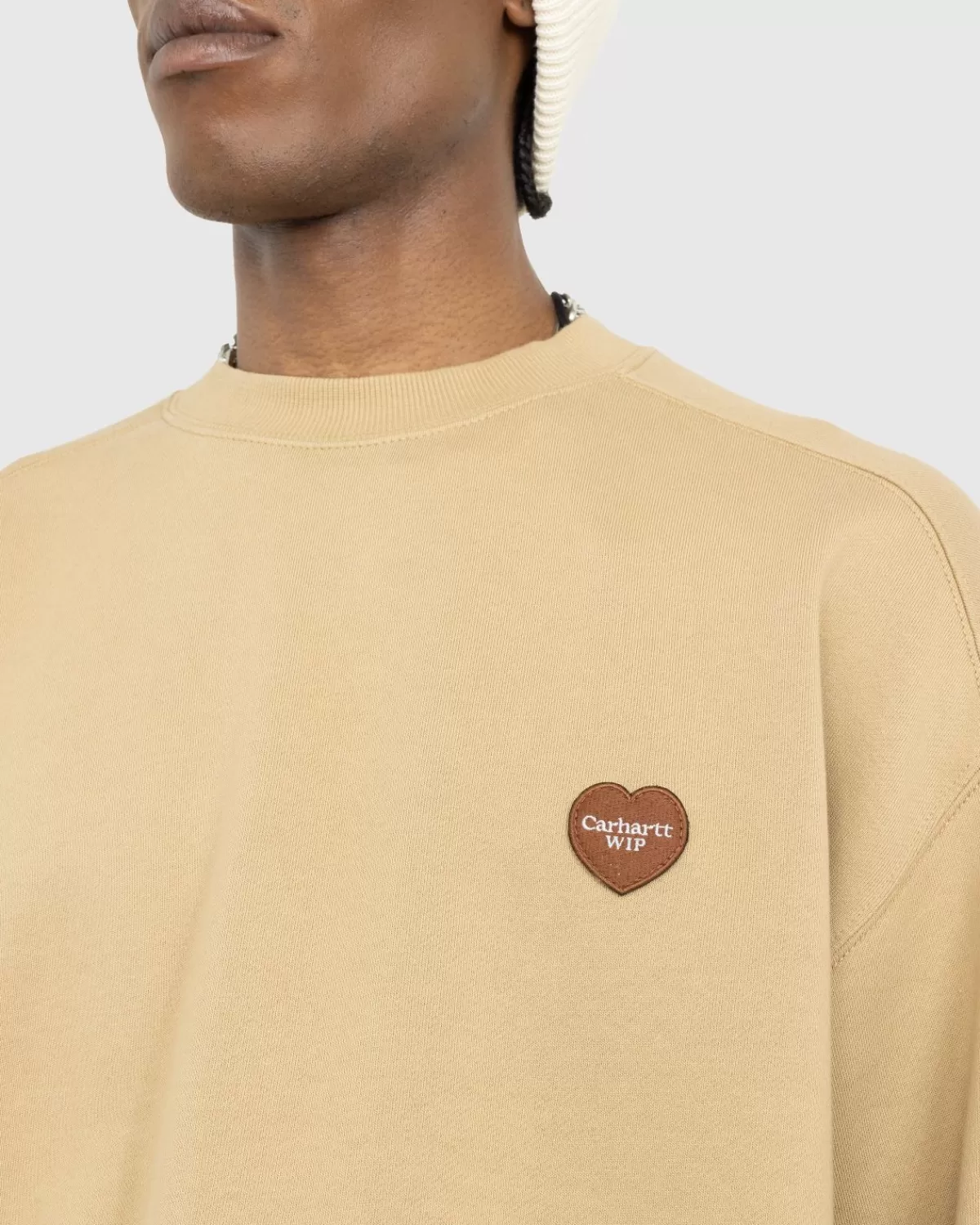 carhartt_wip_hartpatch_sweat_dusty_hamilton_brown_2.webp Gebreide Kleding^Carhartt WIP Hartpatch Sweat Dusty Hamilton Brown