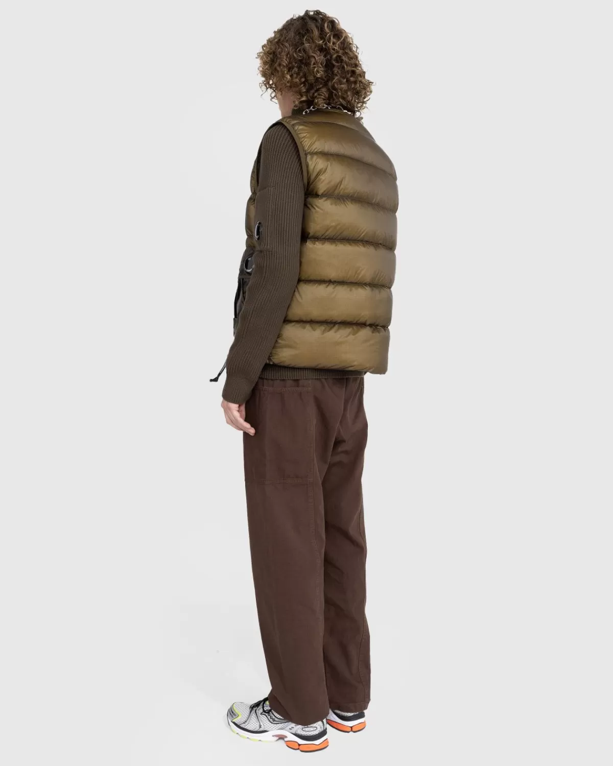 cp_company__gewatteerd_vest_met_rits_butternut_2.webp Bovenkleding^C.P. Company Cp Company - Gewatteerd Vest Met Rits, Butternut