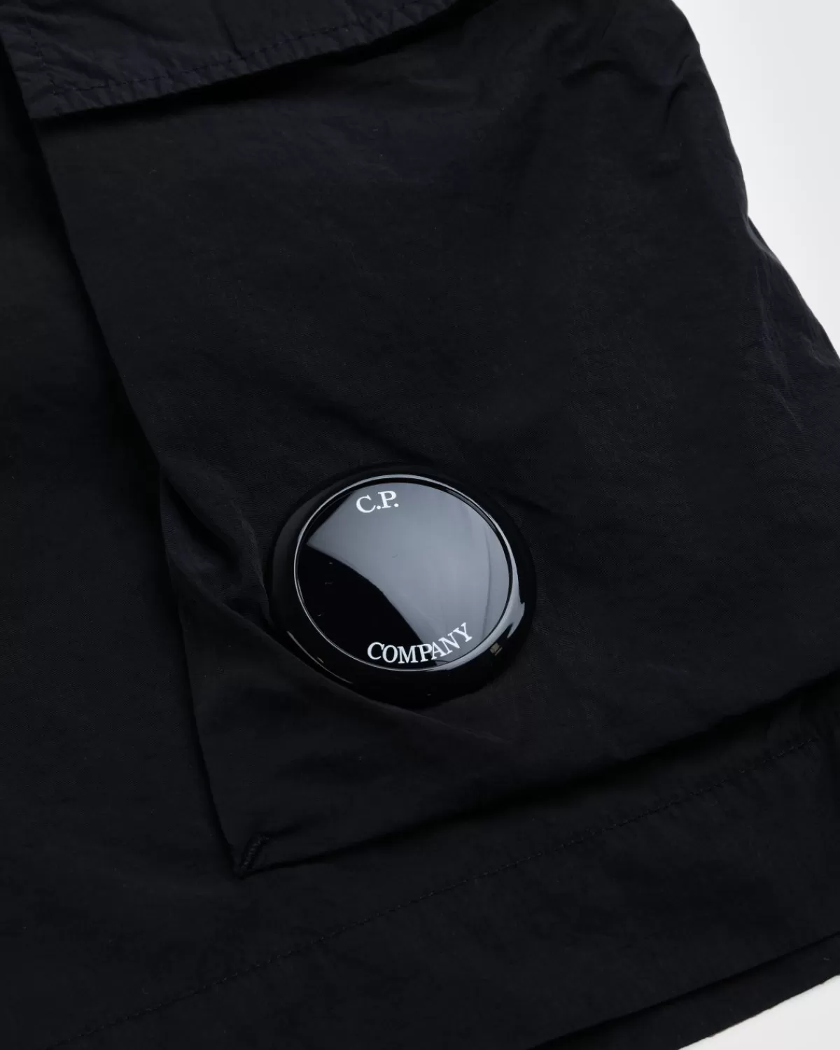 cp_company_chromer_cargoshort_zwart_2.webp Korte Broek^C.P. Company Cp Company Chrome-R Cargoshort Zwart