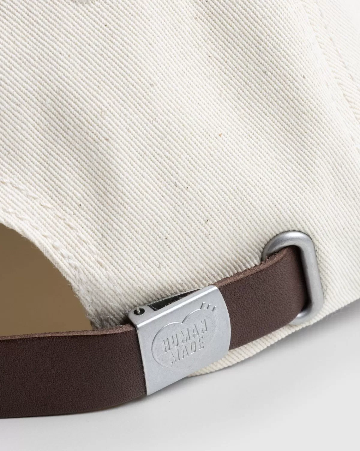 door_de_mens_gemaakt_pet_van_keperstof_met_6_panelen_wit_6.webp Human Made Door De Mens Gemaakt Pet Van Keperstof Met 6 Panelen, Wit Best Sale