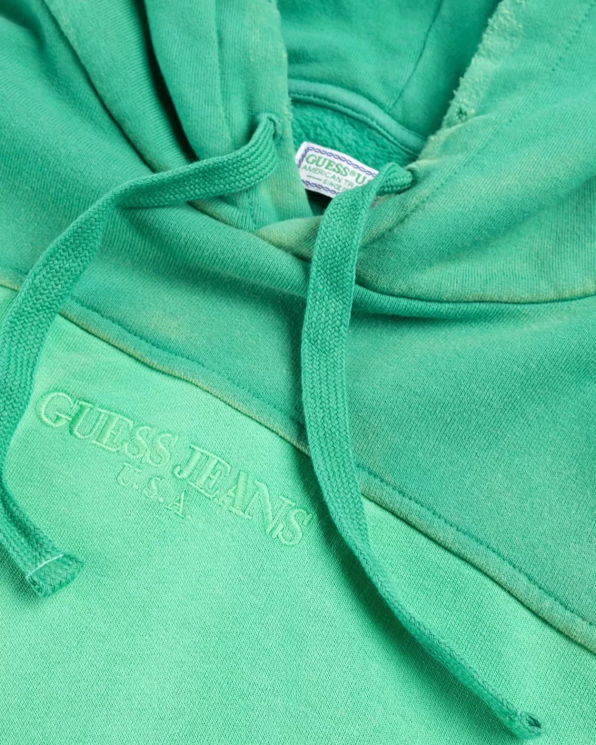 guess_usa__tweekleurige_hoodie_honeydew_5.webp Guess USA - Tweekleurige Hoodie Honeydew Cheap