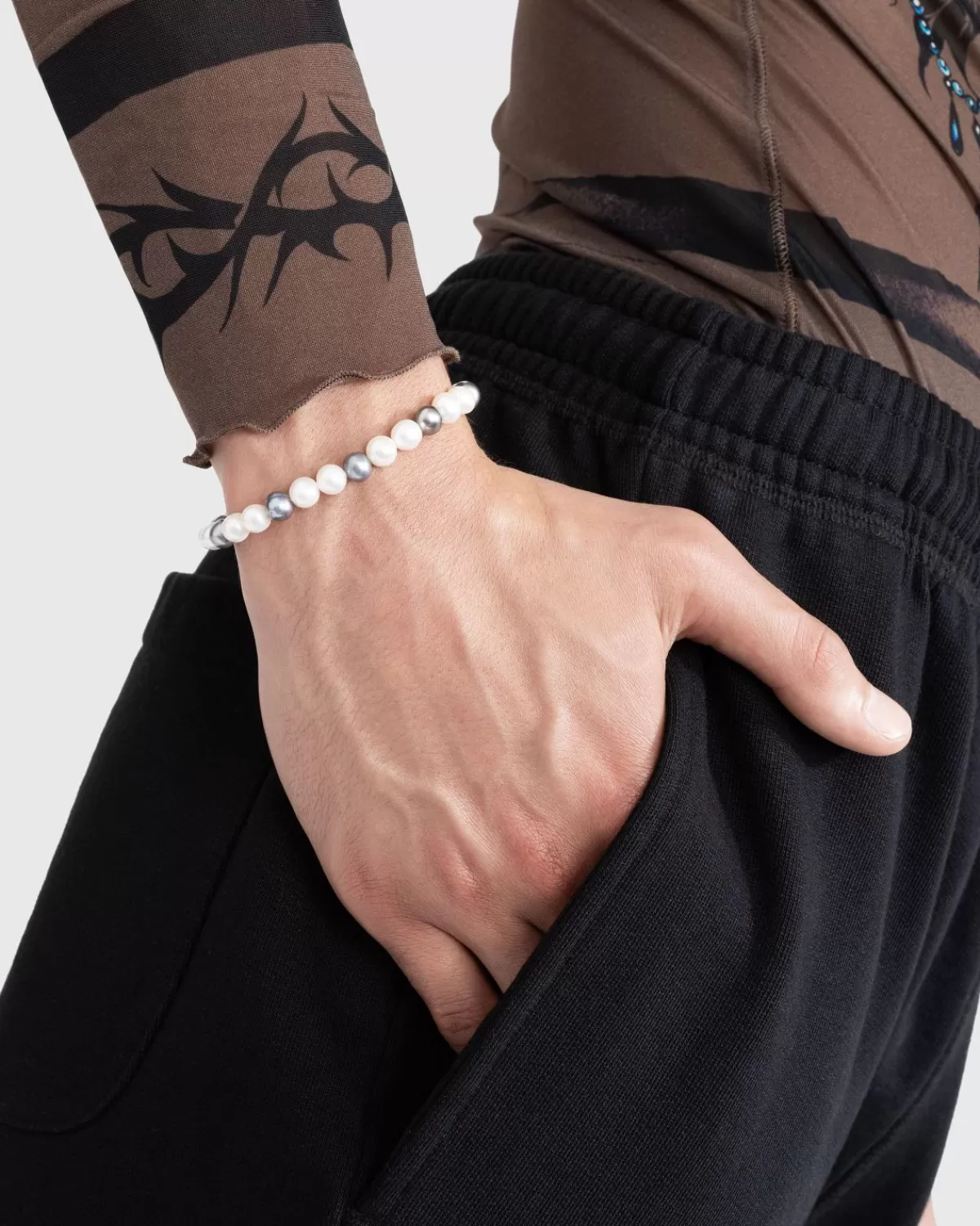 hatton_labs_parelarmband_zilverwit_1.webp Hatton Labs Parelarmband Zilver/Wit Flash Sale