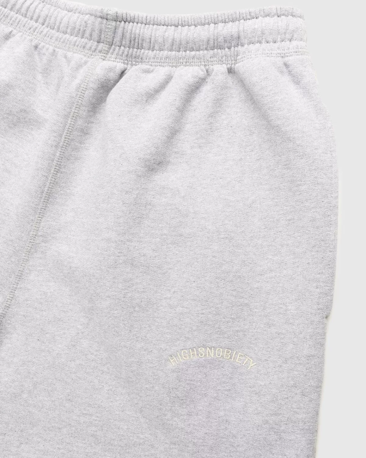 highsnobiety__logo_fleece_staples_broek_heather_grey_6.webp Broek^Highsnobiety - Logo Fleece Staples Broek Heather Grey