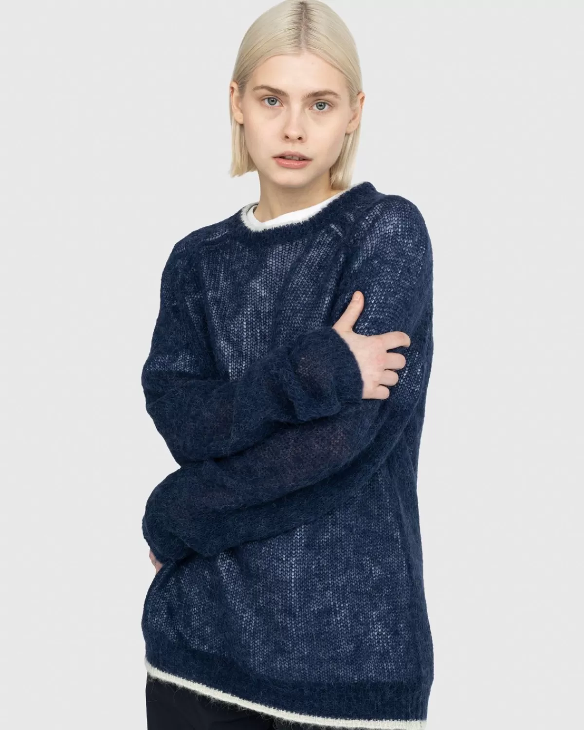 highsnobiety_crew_sweater_marineivoor_7.webp Gebreide Kleding^Highsnobiety Crew Sweater Marine/Ivoor