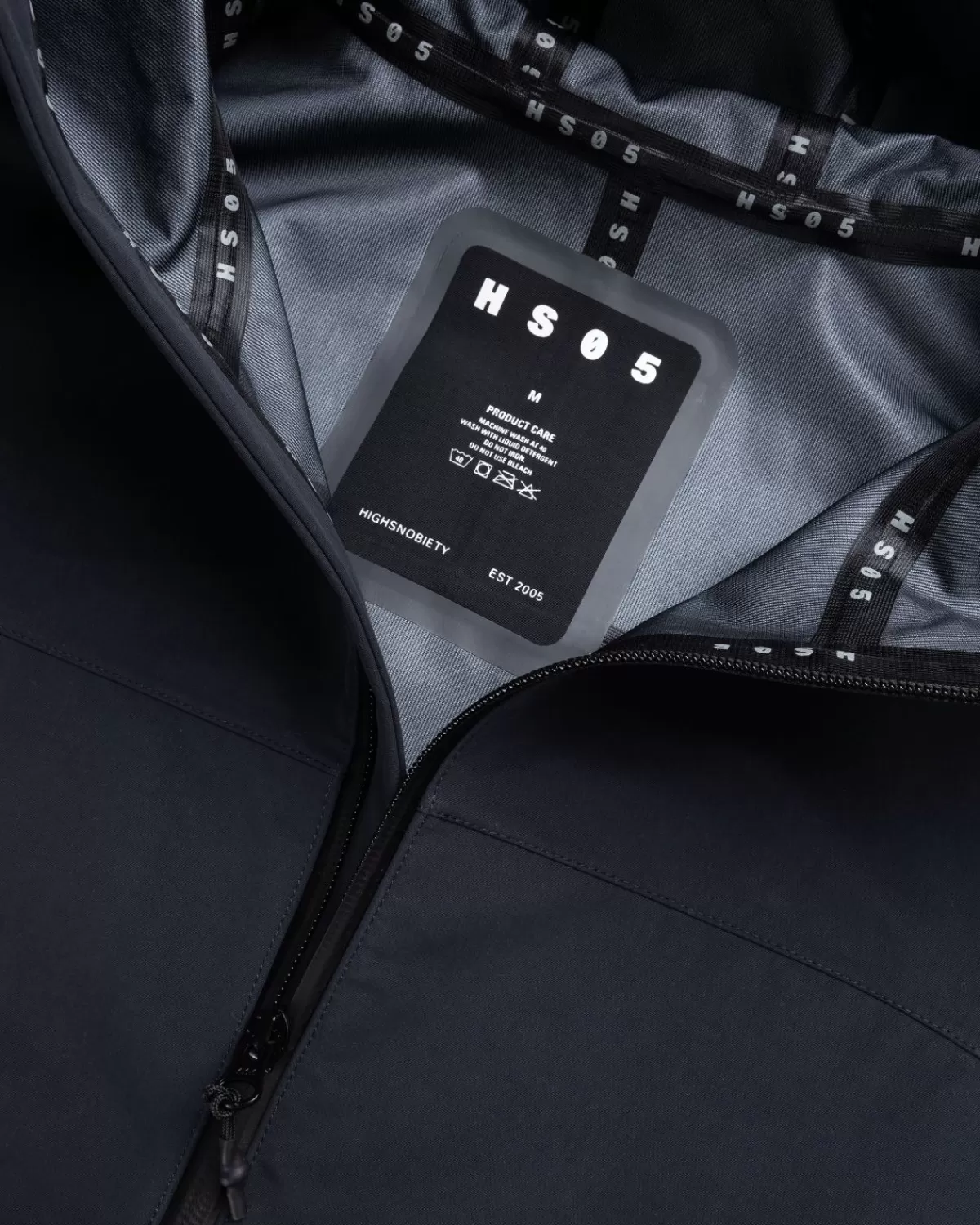 highsnobiety_hs05_3laags_getapet_nylon_jack_zwart_7.webp Bovenkleding^Highsnobiety HS05 3-Laags Getapet Nylon Jack Zwart