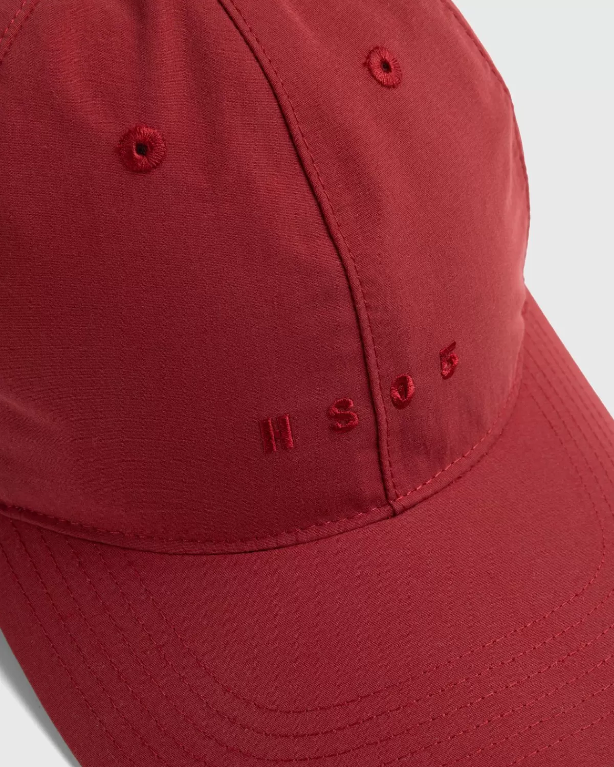 highsnobiety_hs05_3laags_getapete_nylon_pet_rood_5.webp Highsnobiety HS05 3-Laags Getapete Nylon Pet Rood Sale