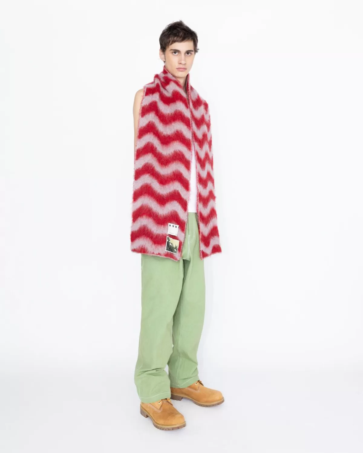 highsnobiety_hs05_alpaca_fuzzy_sjaal_rozerood_5.webp Winteraccessoires^Highsnobiety HS05 Alpaca Fuzzy Sjaal Roze/Rood