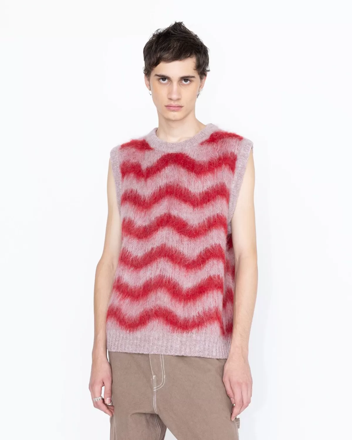 highsnobiety_hs05_alpaca_fuzzy_wave_sweatervest_lichtrozerood_1.webp Gebreide Kleding^Highsnobiety HS05 Alpaca Fuzzy Wave Sweatervest Lichtroze/Rood