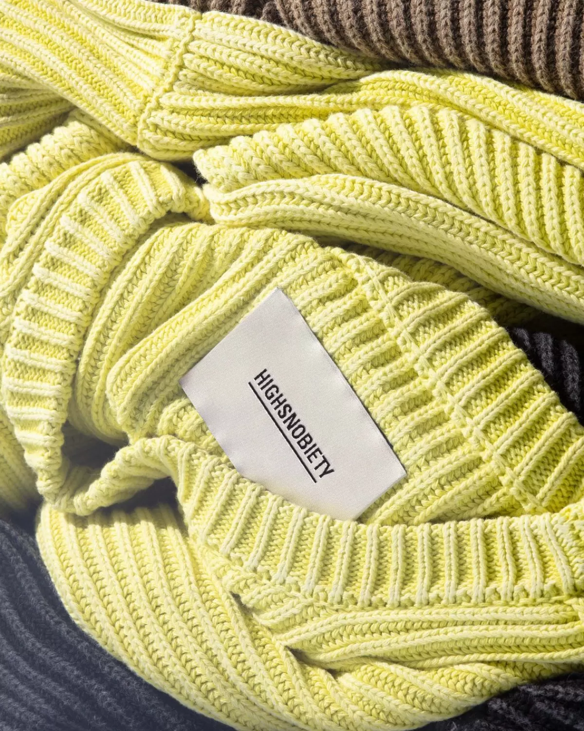 highsnobiety_pigmentgeverfde_losgebreide_trui_geel_5.webp Gebreide Kleding^Highsnobiety Pigmentgeverfde Losgebreide Trui Geel