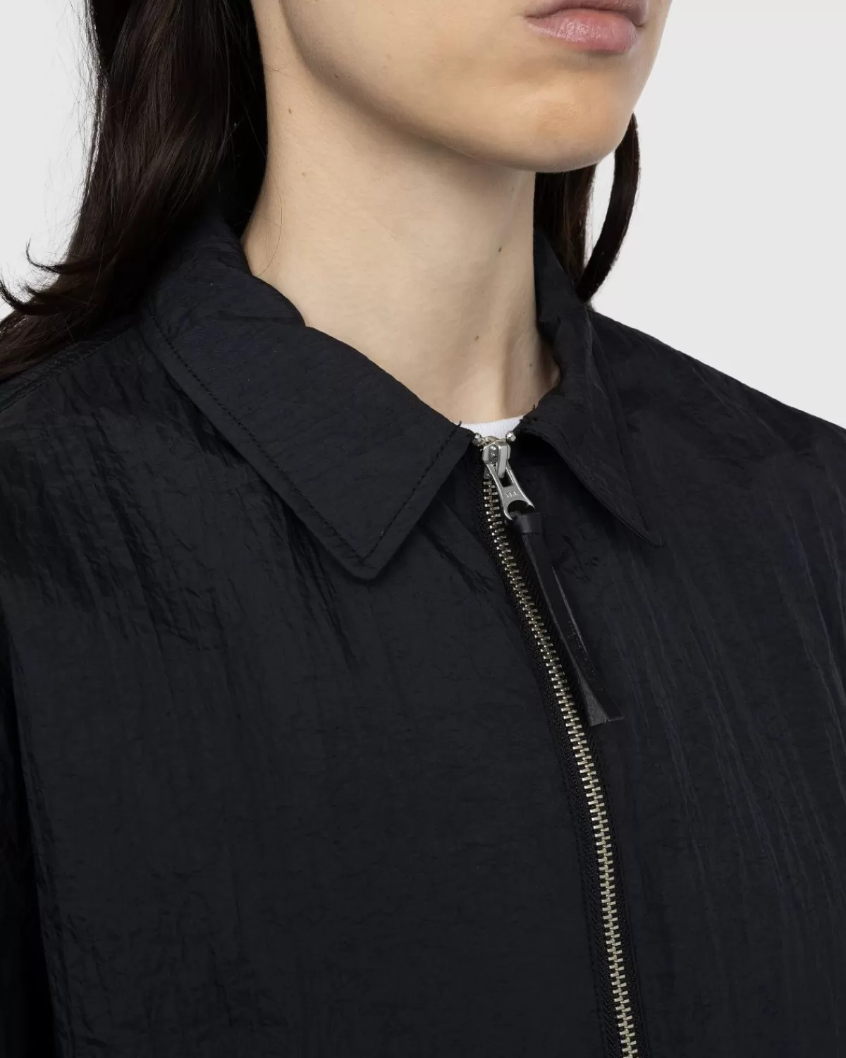 highsnobiety_texture_nylon_overhemdjack_met_rits_zwart_1.webp Bovenkleding^Highsnobiety Texture Nylon Overhemdjack Met Rits Zwart