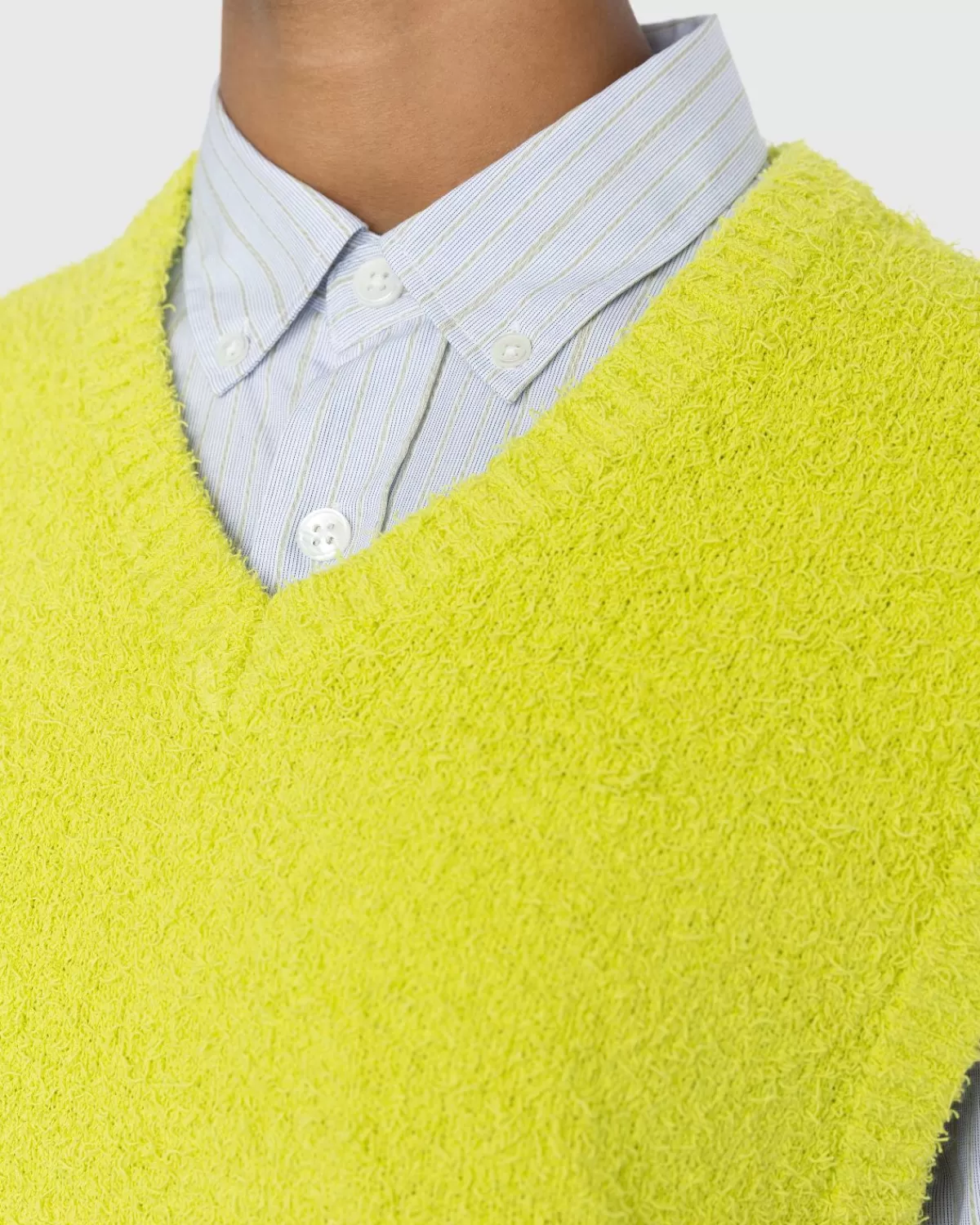 highsnobiety_vhals_sweatervest_geel_7.webp Gebreide Kleding^Highsnobiety V-Hals Sweatervest Geel