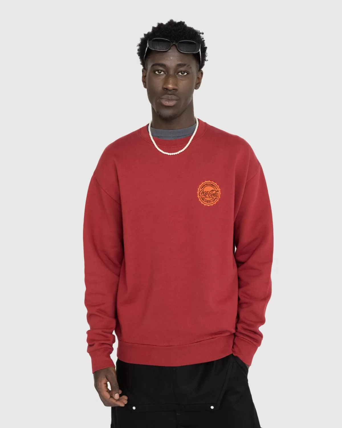 highsnobiety_x_cocacola_zero_sugar_crewneck_burgundy_1.webp Gebreide Kleding^Highsnobiety X Coca-Cola Zero Sugar Crewneck Burgundy
