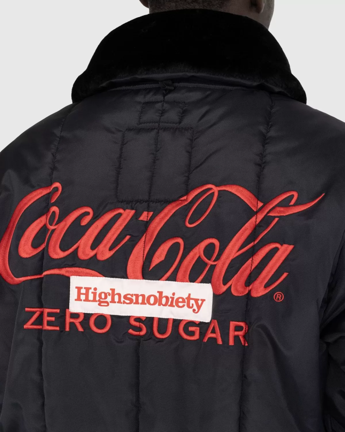 Bovenkleding^Highsnobiety X Coca-Cola Zero Sugar Refrigiwear Iron-Tuff® Polar Jacket Zwart