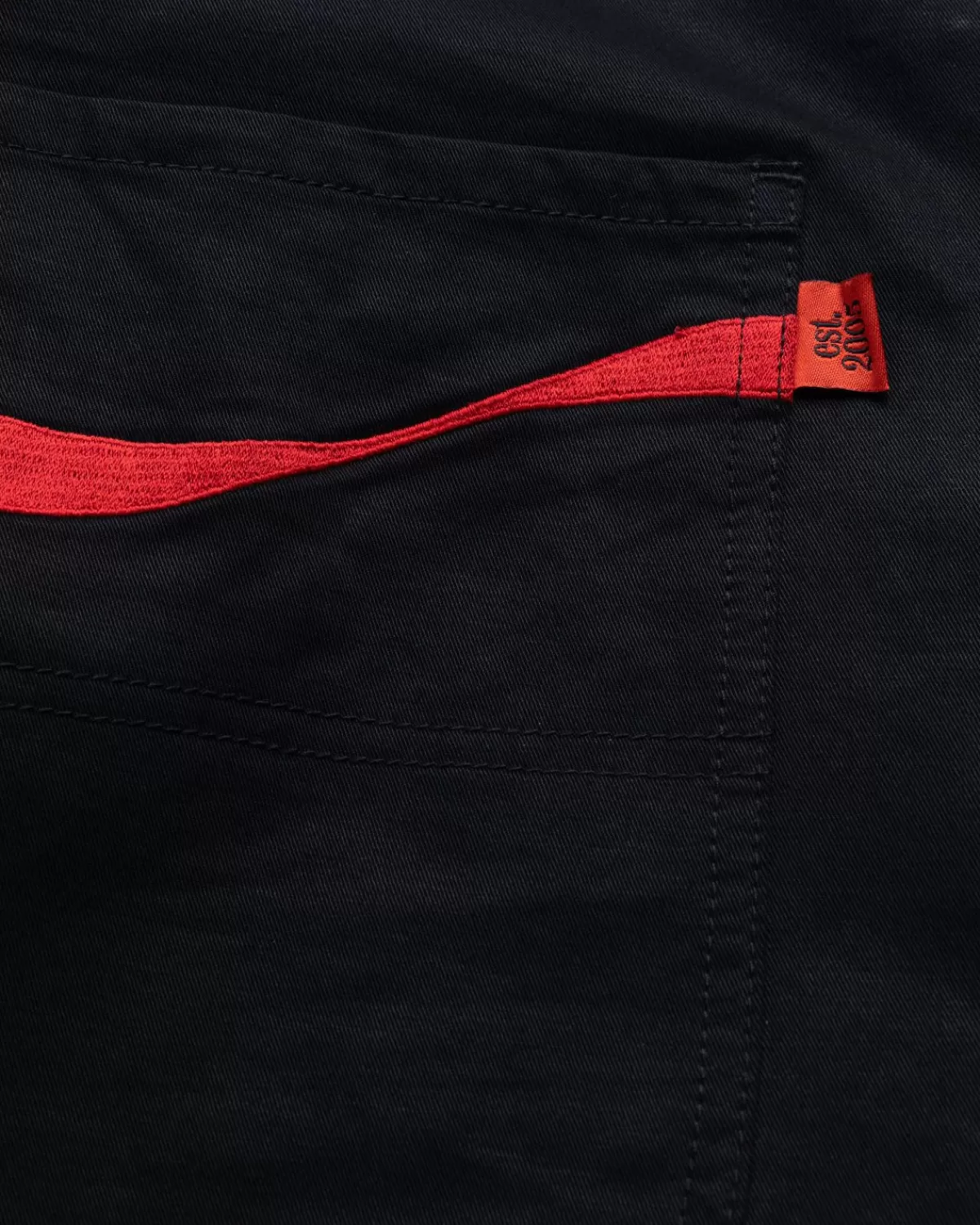 highsnobiety_x_cocacola_zero_sugar_tuinbroek_zwart_3.webp Broek^Highsnobiety X Coca-Cola Zero Sugar Tuinbroek Zwart