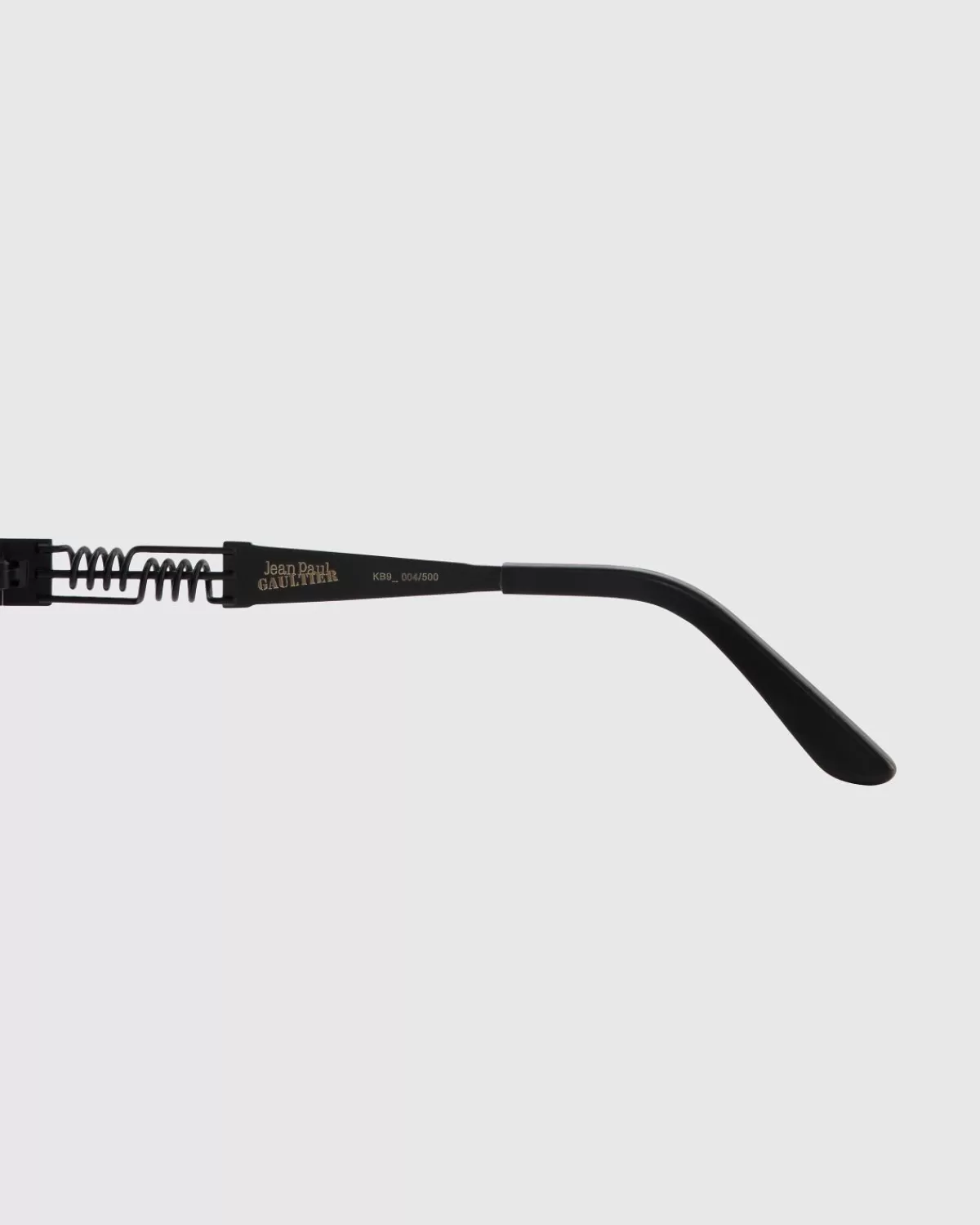 jean_paul_gaultier_x_burna_boy_566106_dubbele_resortzonnebril_zwart_1.webp Jean Paul Gaultier X Burna Boy 56-6106 Dubbele Resort-Zonnebril Zwart Cheap