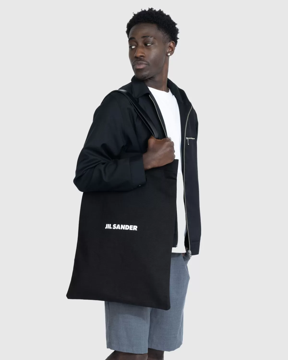 jil_sander_boekentas_grande_zwart_4.webp Jil Sander Boekentas Grande Zwart Discount