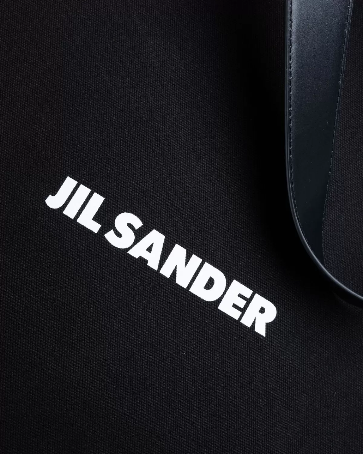 jil_sander_boekentas_grande_zwart_5.webp Jil Sander Boekentas Grande Zwart Discount