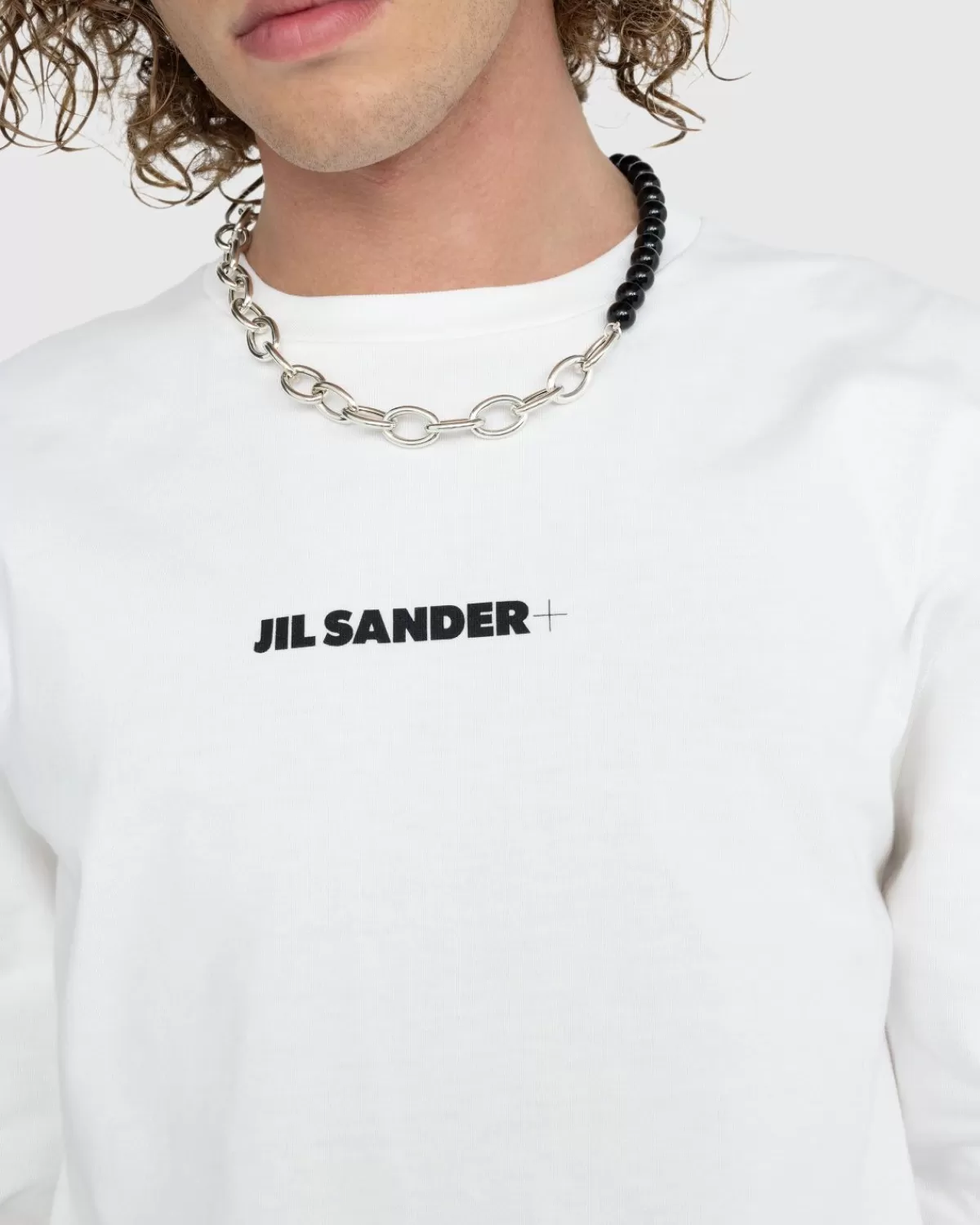 jil_sander_logo_tshirt_met_lange_mouwen_porselein_wit_5.webp Jil Sander Logo T-Shirt Met Lange Mouwen Porselein Wit Clearance
