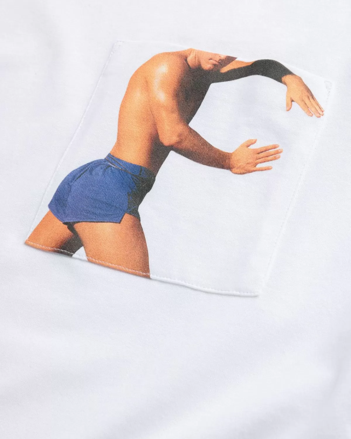 jw_anderson_tshirt_met_profielknopen_op_de_borstzak_wit_2.webp J.W. Anderson Jw Anderson T-Shirt Met Profielknopen Op De Borstzak Wit Discount