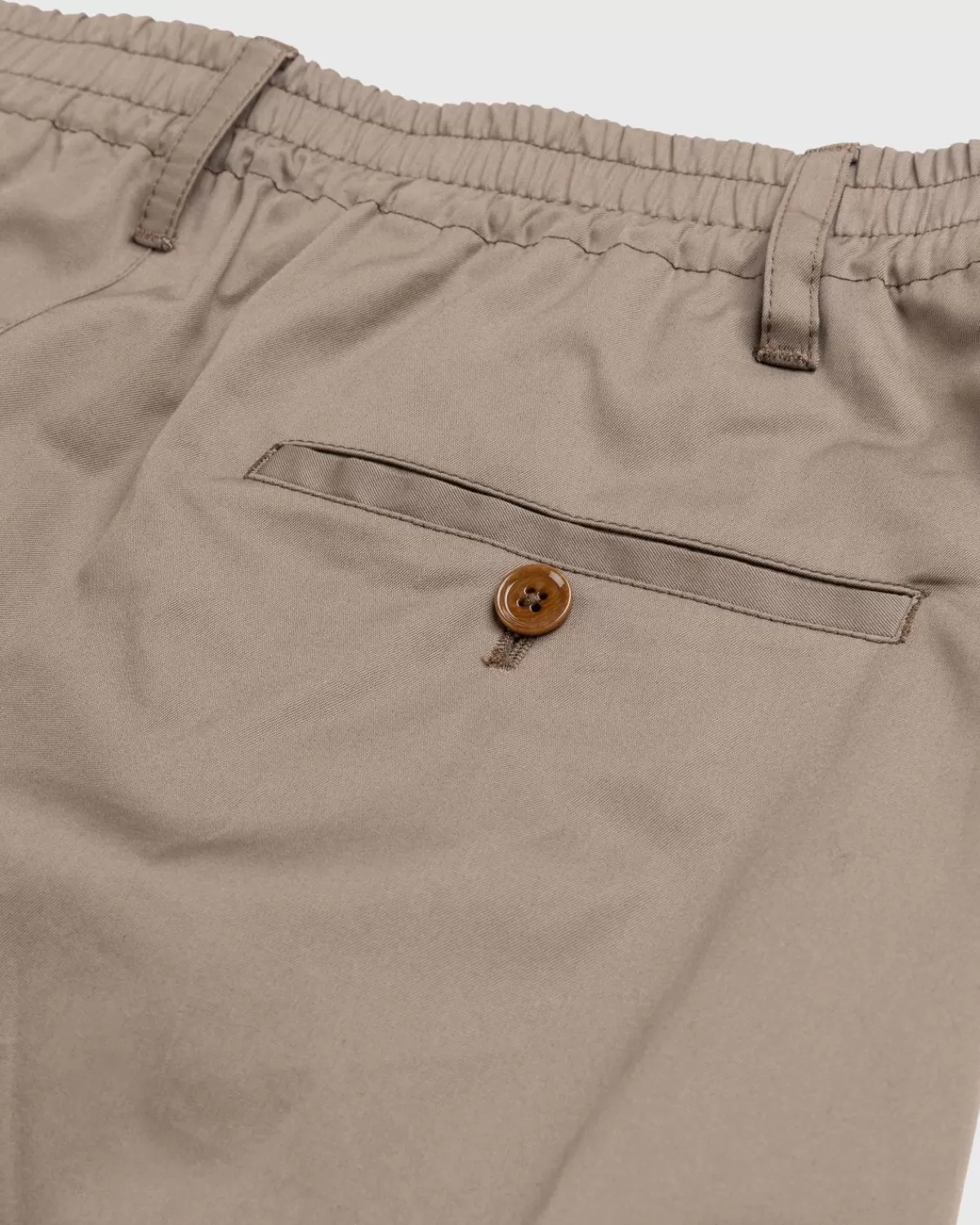 lemaire_gemakkelijke_plooibroek_beige_5.webp Broek^Lemaire Gemakkelijke Plooibroek Beige