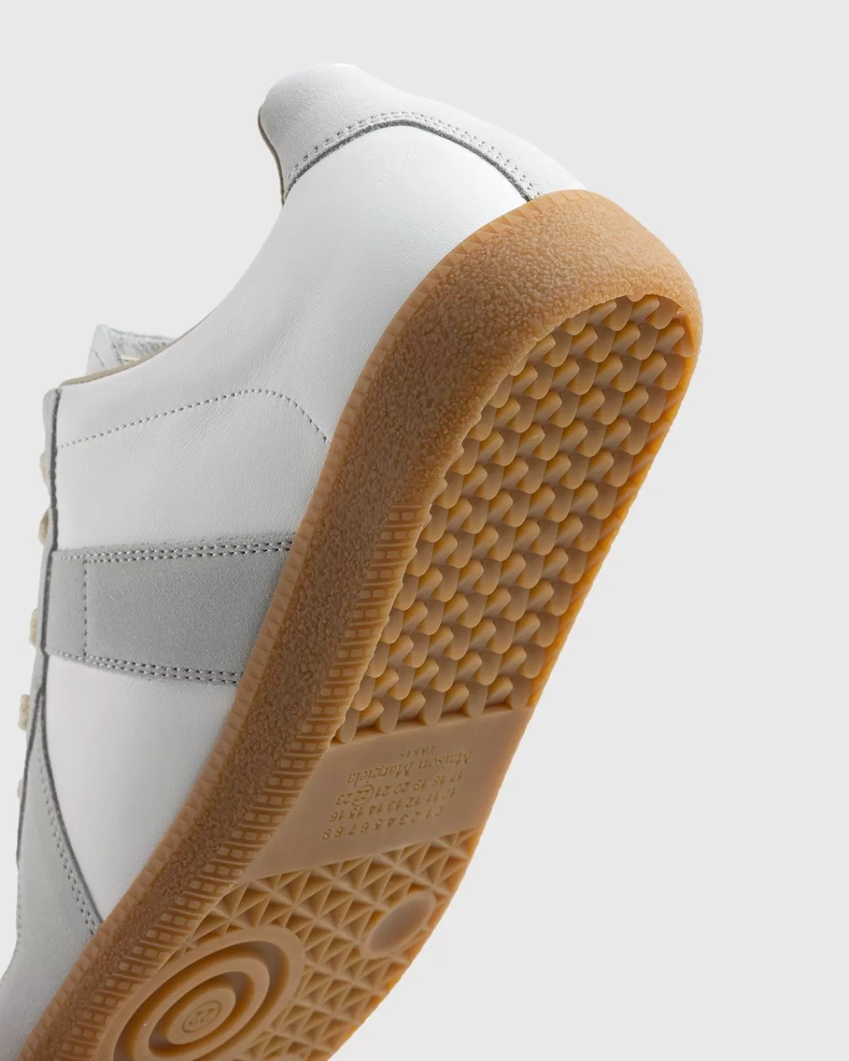 maison_margiela_replicasneakers_van_kalfsleer_lichtgrijs_3.webp Maison Margiela Replica-Sneakers Van Kalfsleer Lichtgrijs Best