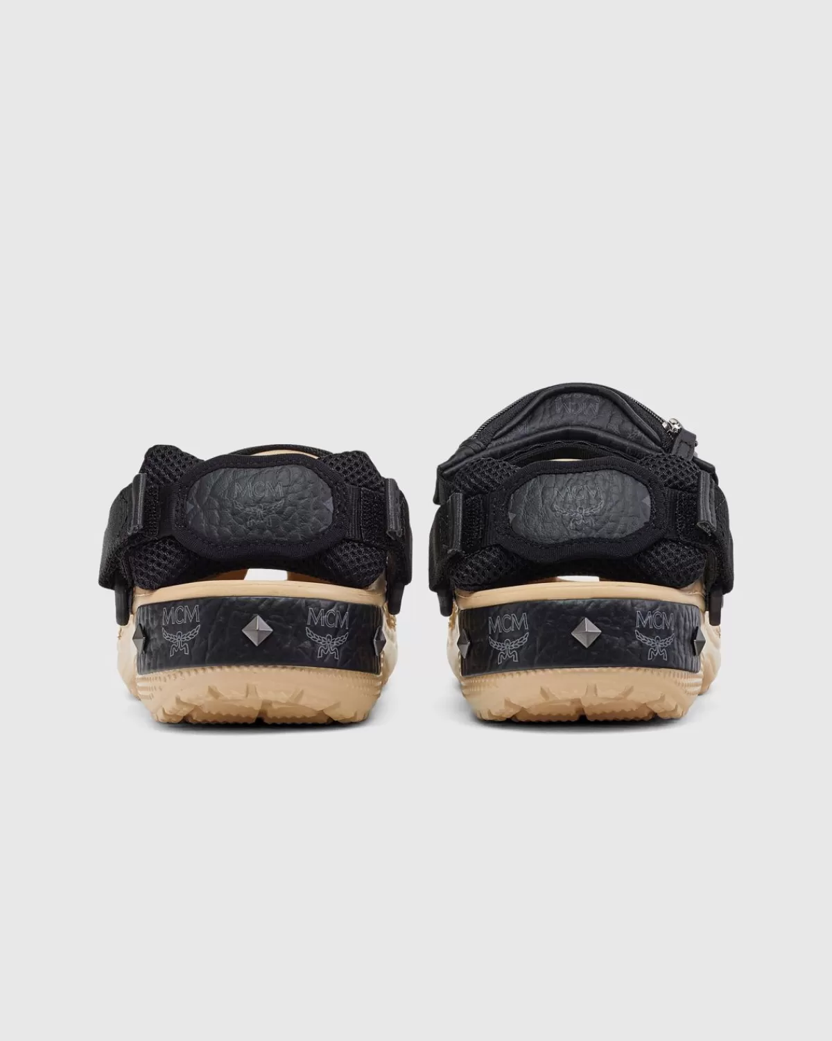 mcm_x_crocs_heuptasje_clog_irish_cream_2.webp MCM X Crocs Heuptasje Clog Irish Cream Best