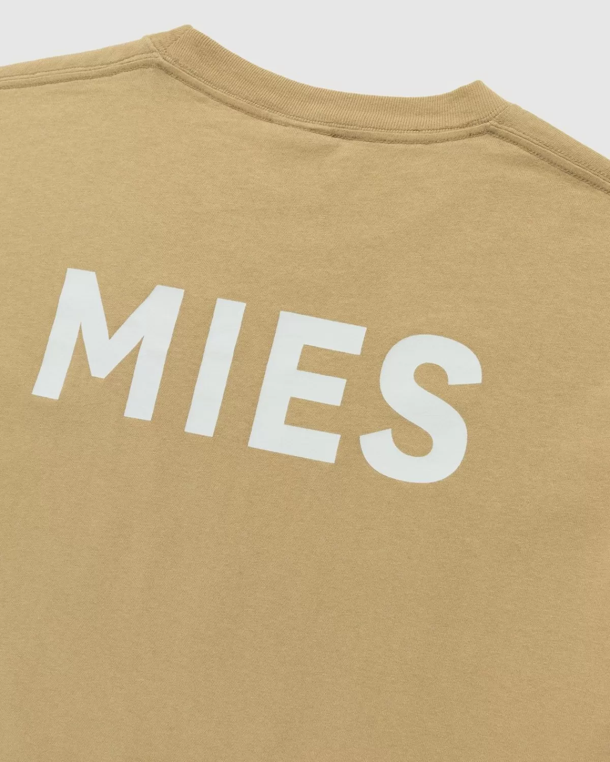 Neue Nationalgalerie X Highsnobiety Berlijn, Berlijn 3 Mies T-Shirt Militair Groen Online