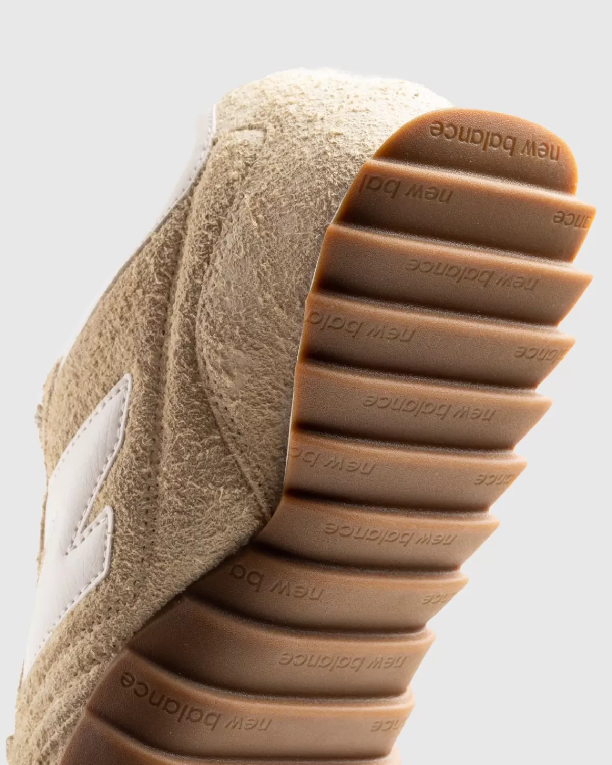 new_balance_urc30rb_macadamianoot_3.webp New Balance Urc30Rb Macadamianoot Fashion