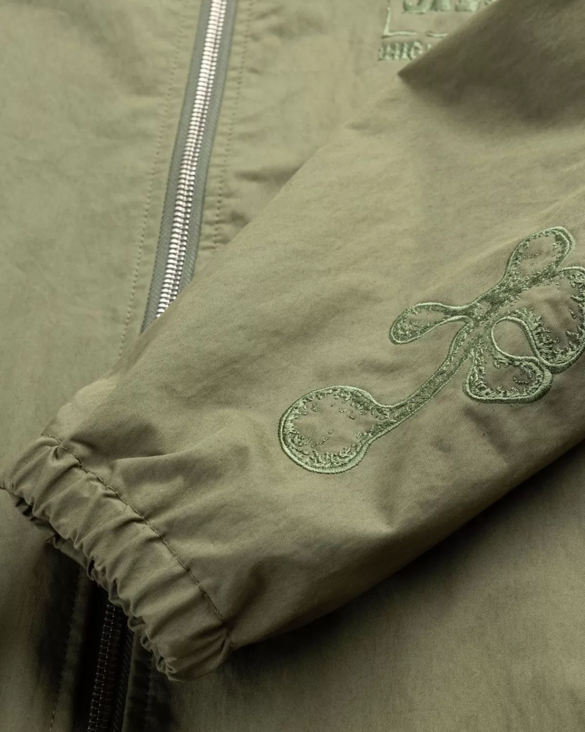 nts_x_highsnobiety_geborsteld_nylon_trainingsjack_groen_6.webp Bovenkleding^NTS X Highsnobiety Geborsteld Nylon Trainingsjack Groen