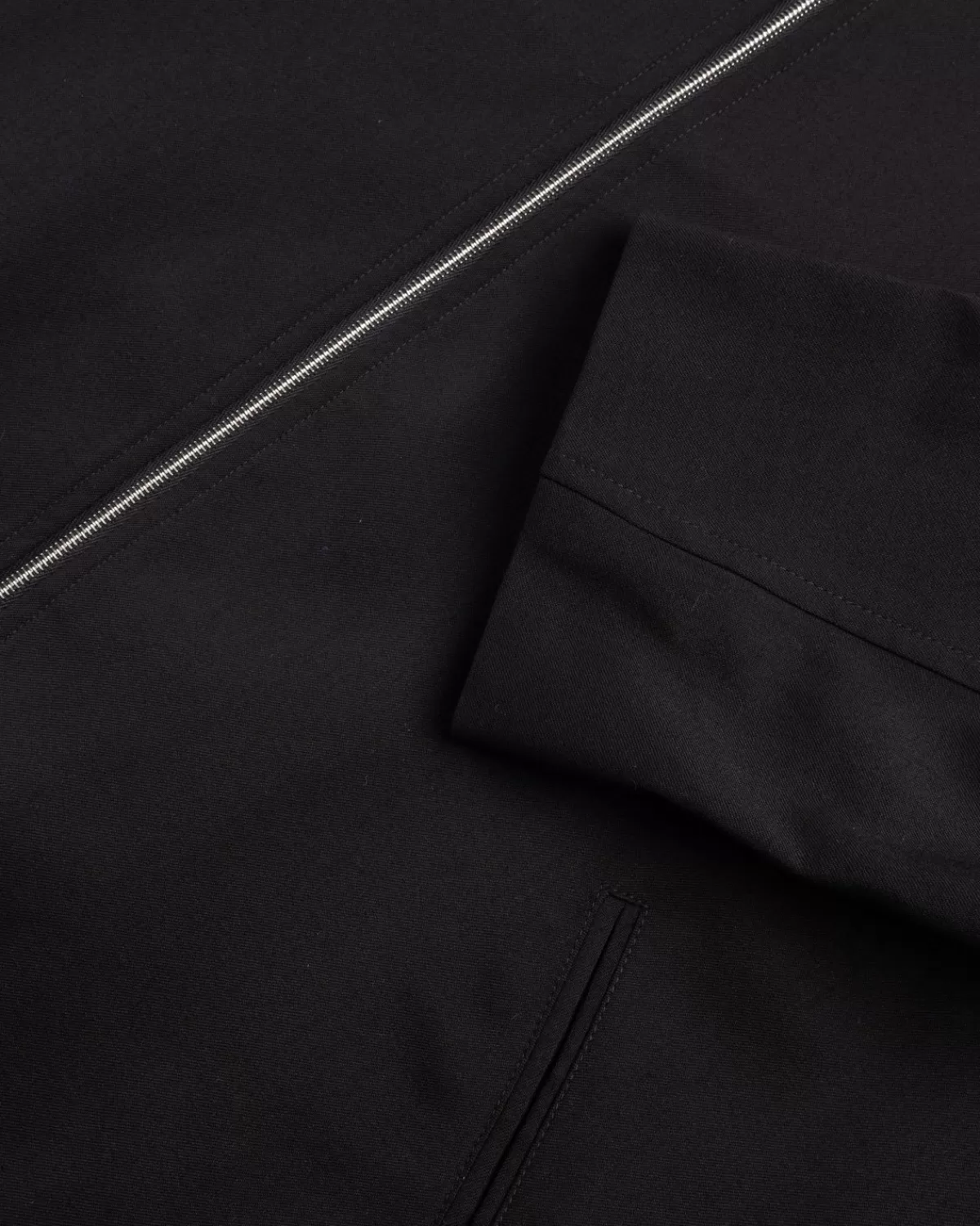 our_legacy_minijasje_van_zwarte_kamgarenwol_1.webp Bovenkleding^Our Legacy Mini-Jasje Van Zwarte Kamgarenwol