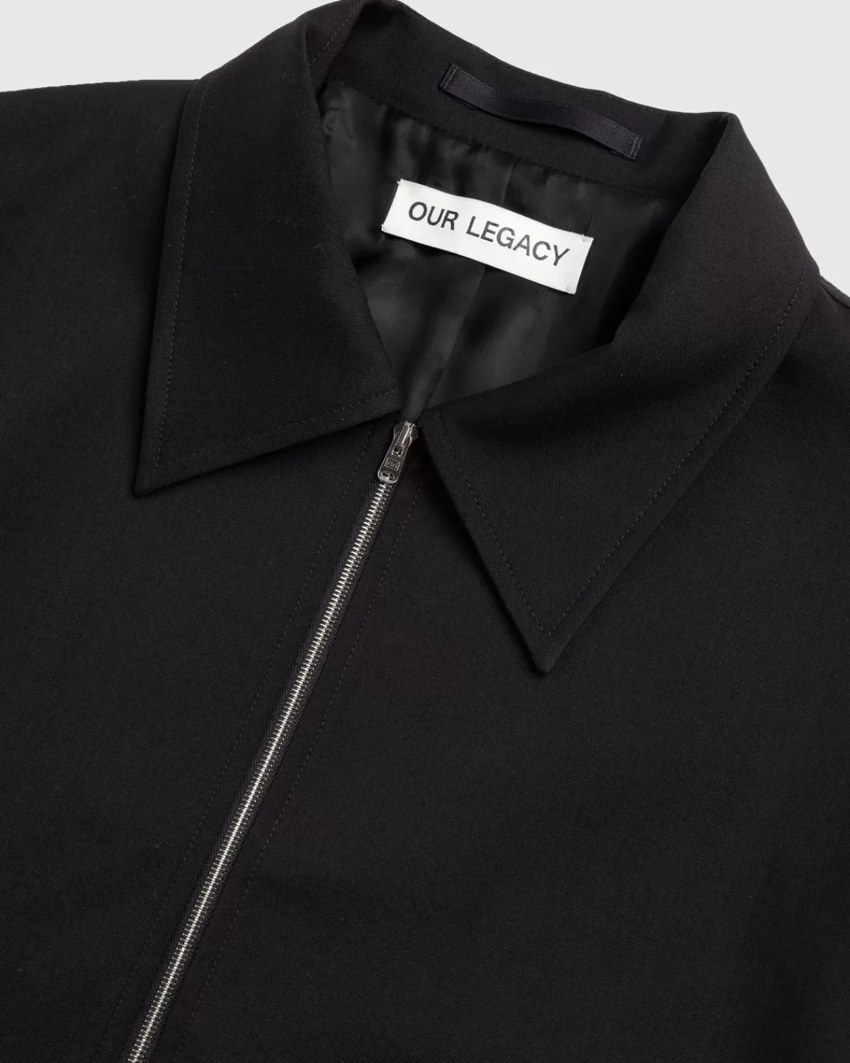 our_legacy_minijasje_van_zwarte_kamgarenwol_5.webp Bovenkleding^Our Legacy Mini-Jasje Van Zwarte Kamgarenwol