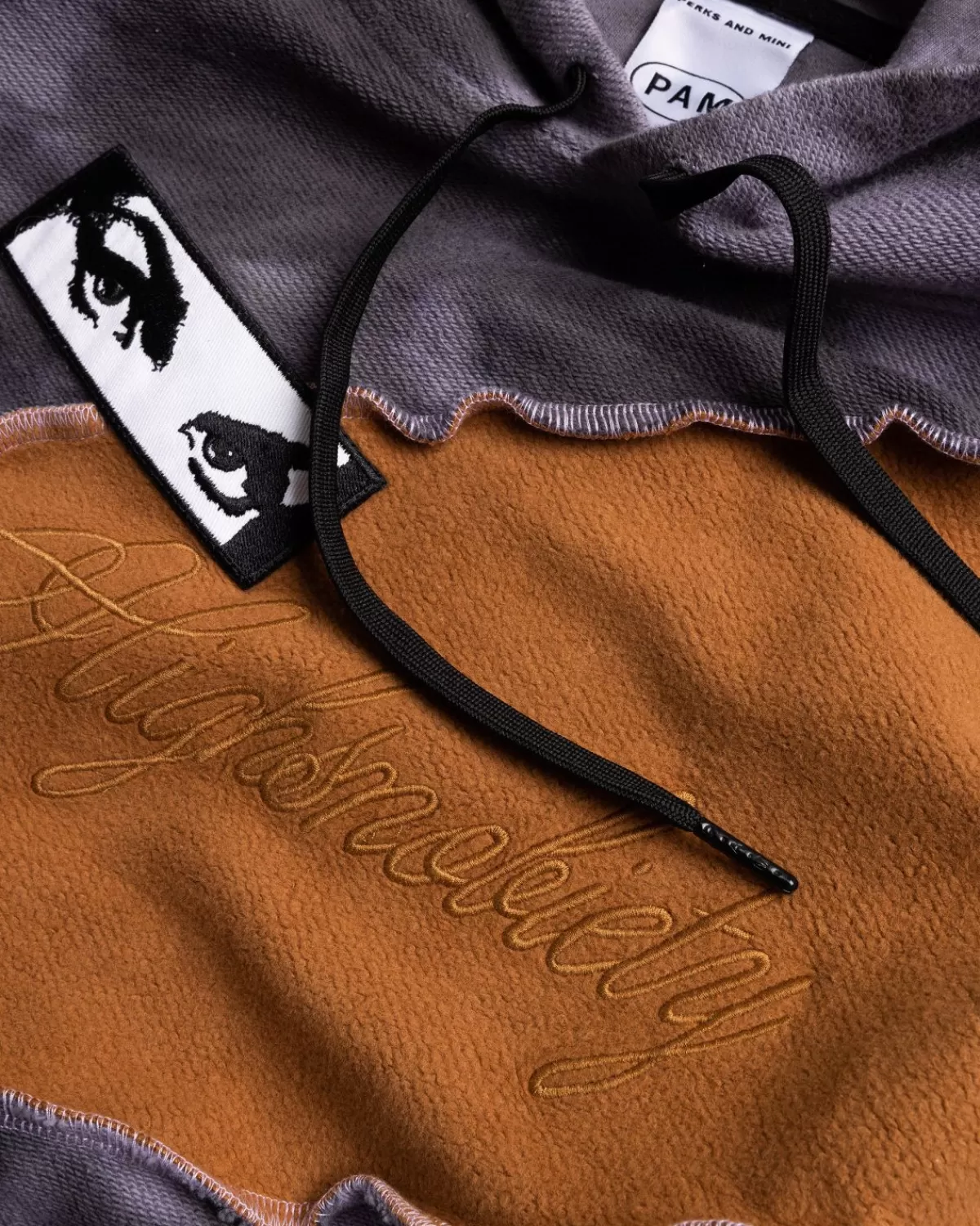 pam_x_highsnobiety__spiraal_upcycle_sweat_met_capuchon_bruingrijs_5.webp P.A.M. Pam X Highsnobiety - Spiraal Upcycle Sweat Met Capuchon Bruin/Grijs New