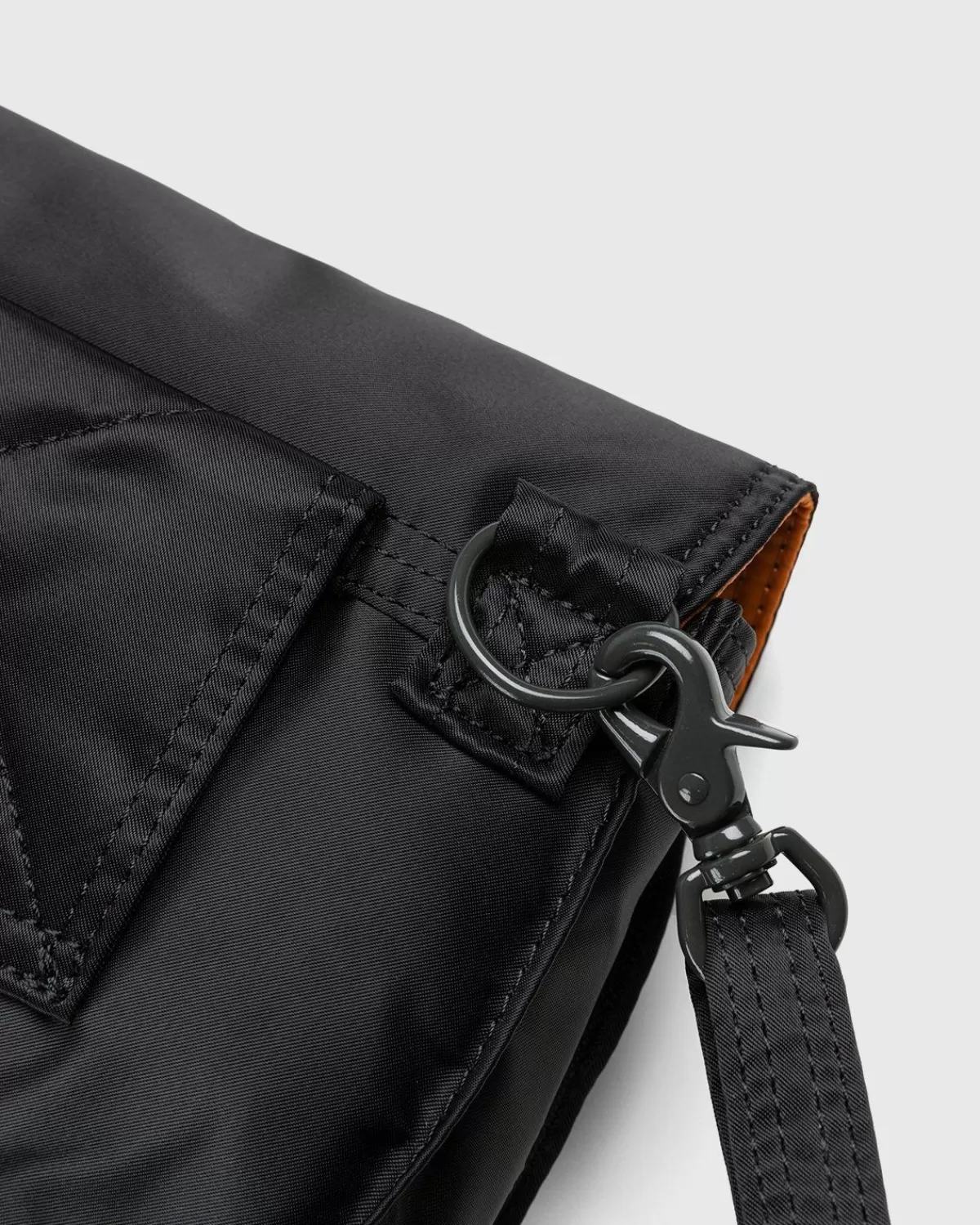 porteryoshida__co_tanker_clip_schoudertas_zwart_5.webp Porter-Yoshida & Co. Tanker Clip Schoudertas Zwart Store