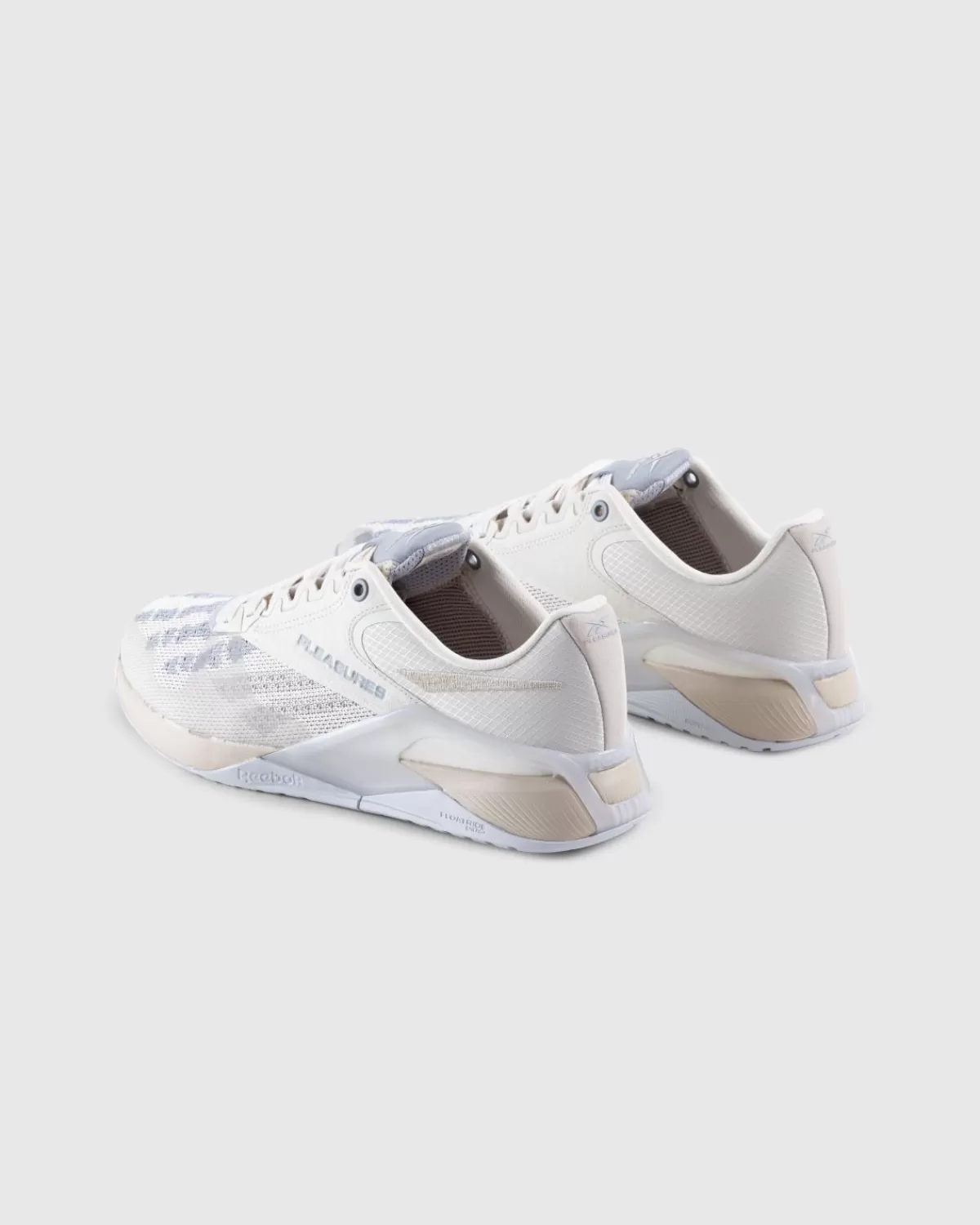 reebok_x_pleasures_nano_6000_sandtrapkiezeltingrijs_4.webp Reebok X Pleasures Nano 6000 Sandtrap/Kiezel/Tingrijs Cheap