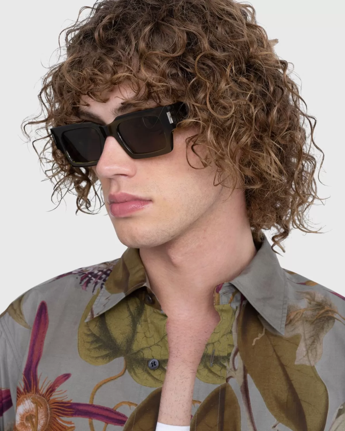 saint_laurent_sl_572_zonnebril_met_vierkant_frame_groenbruin_2.webp Saint Laurent Sl 572 Zonnebril Met Vierkant Frame Groen/Bruin Clearance