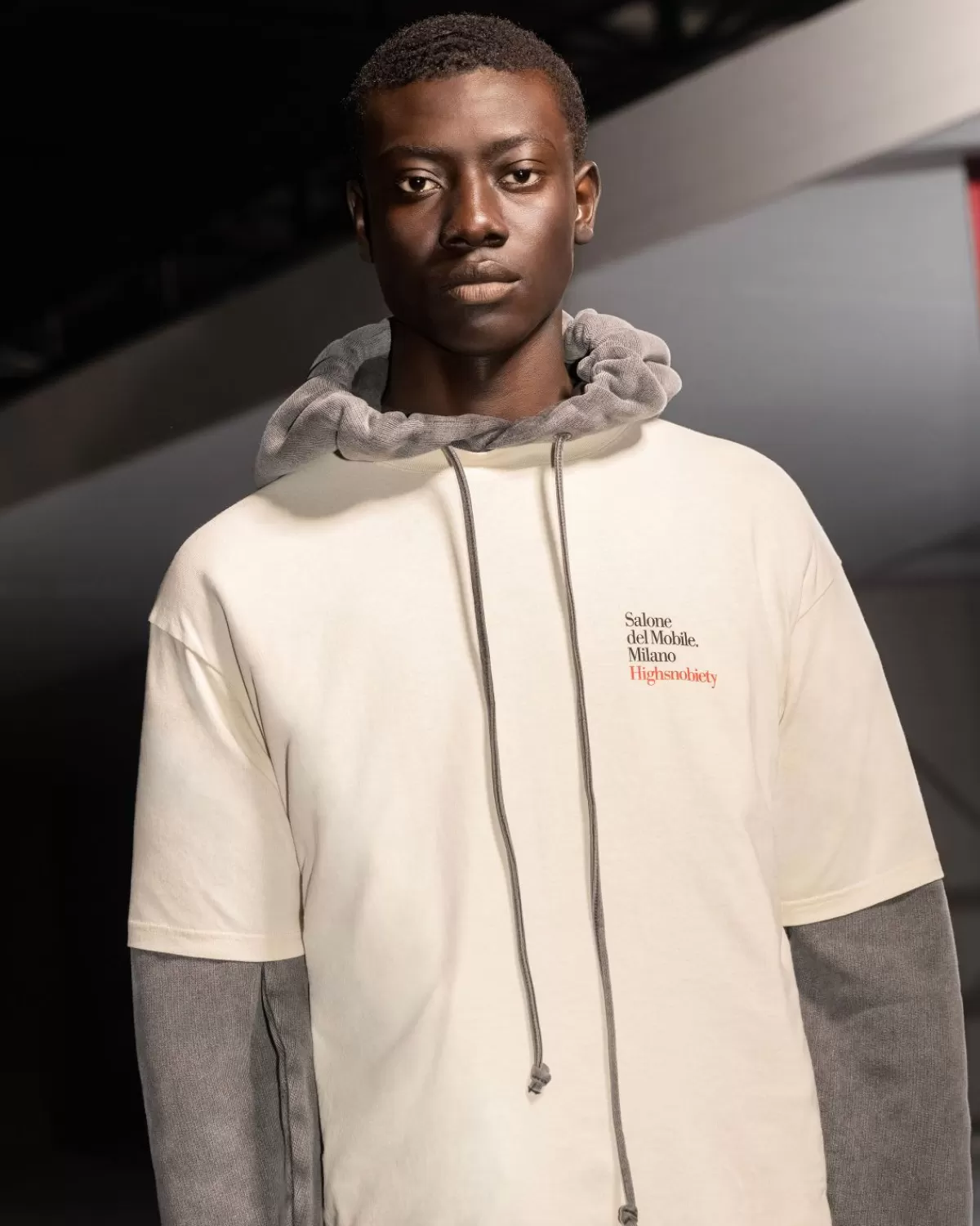 salone_del_mobile_x_highsnobiety_logo_tshirt_eierschaal_3.webp Salone del Mobile X Highsnobiety Logo T-Shirt Eierschaal Cheap