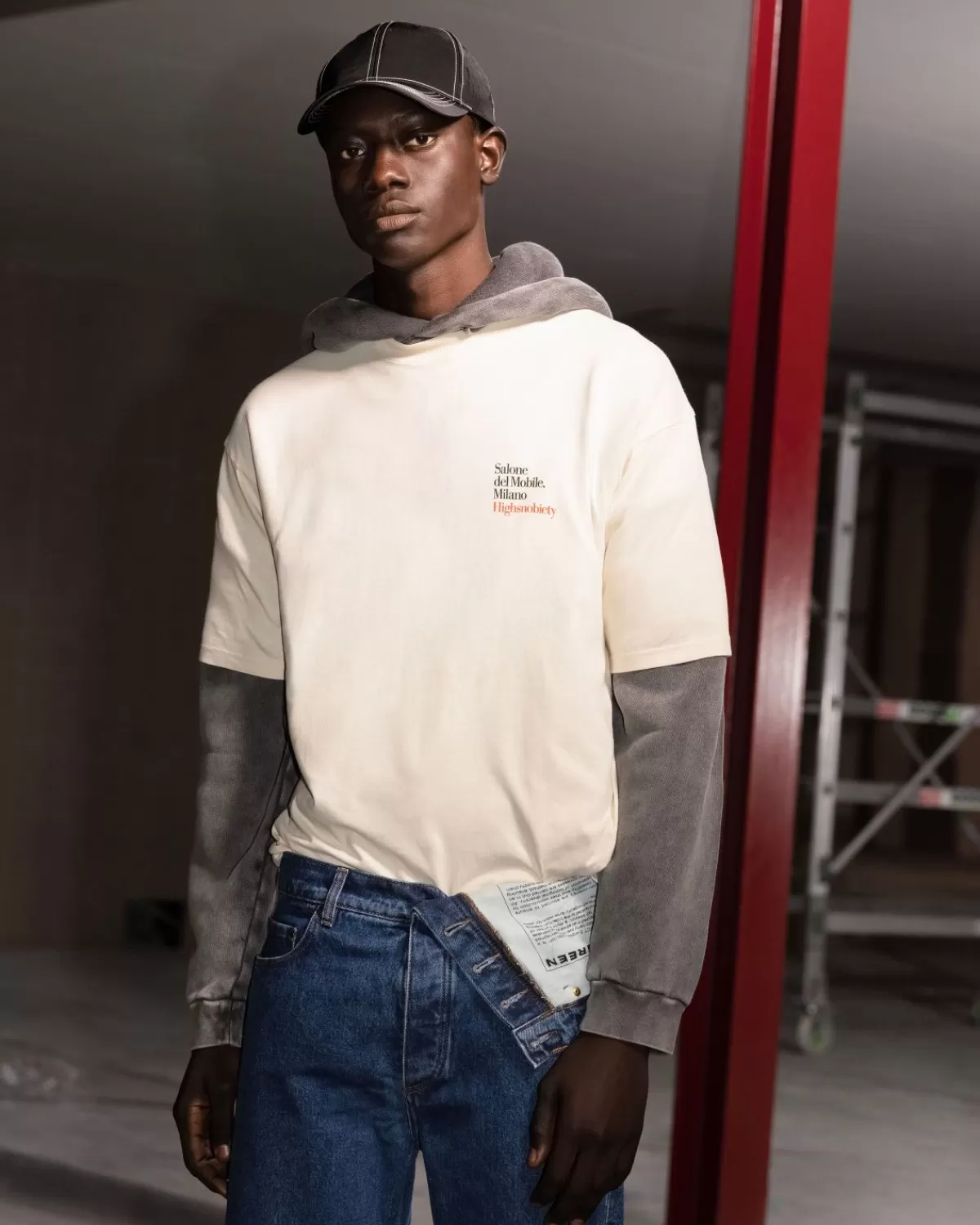 salone_del_mobile_x_highsnobiety_logo_tshirt_eierschaal_8.webp Salone del Mobile X Highsnobiety Logo T-Shirt Eierschaal Cheap