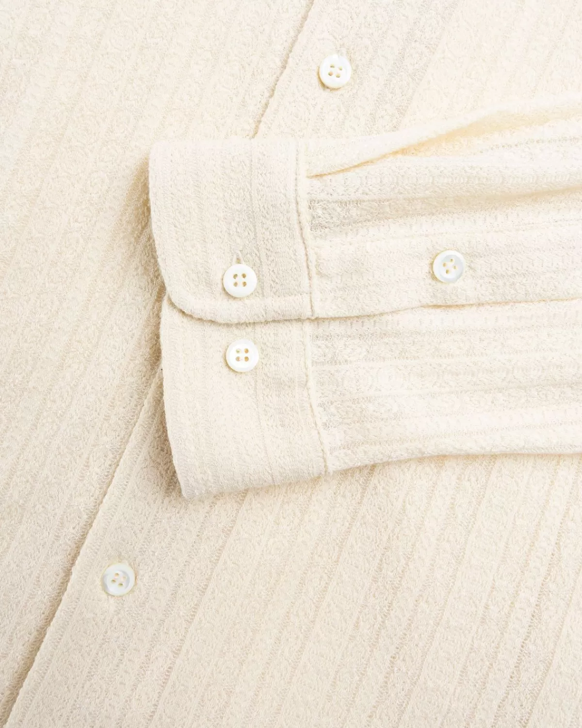 sefr_ripley_shirt_medaillon_ivoor_2.webp Overhemden^Séfr Sefr Ripley Shirt Medaillon Ivoor