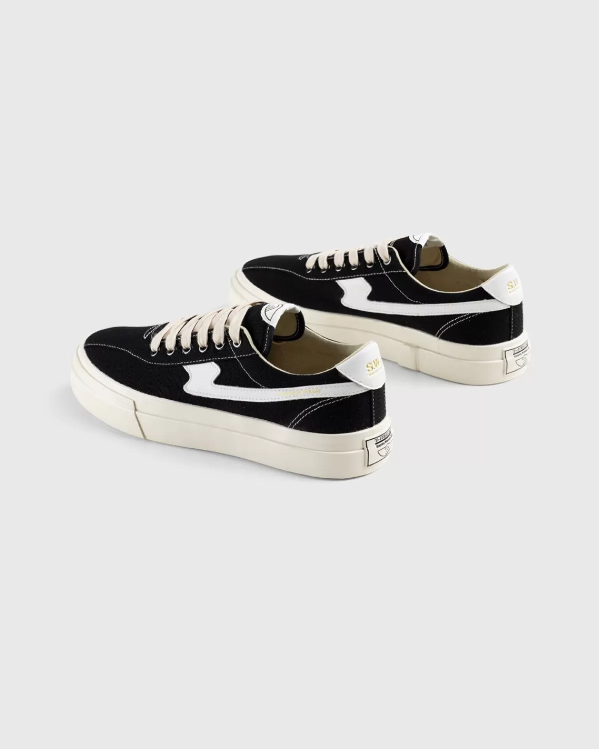 stepney_workers_club_dellow_sstrike_canvas_zwart_1.webp Stepney Workers Club Dellow S-Strike Canvas Zwart Store