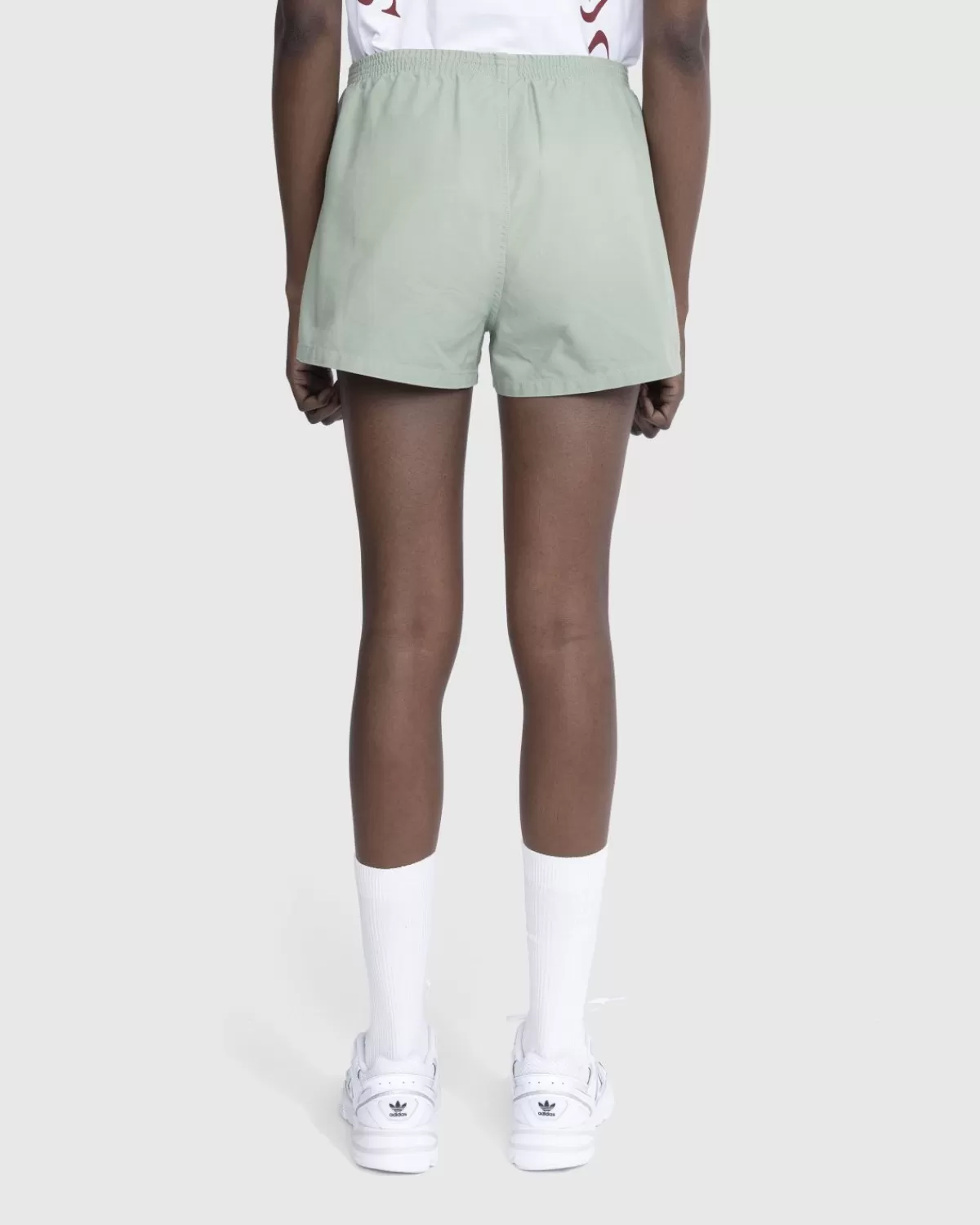 stockholm_surfboard_club__lichtgewicht_katoenen_canvas_shorts_sage_5.webp Korte Broek^Stockholm Surfboard Club - Lichtgewicht Katoenen Canvas Shorts Sage