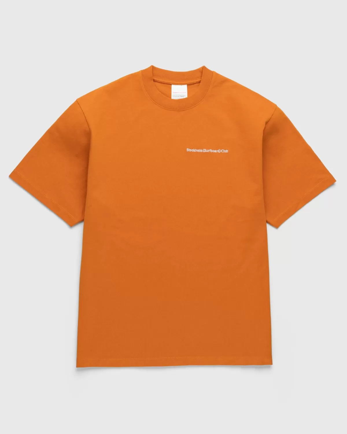 Stockholm Surfboard Club Geborduurd Logo T-Shirt Wortel Oranje Fashion