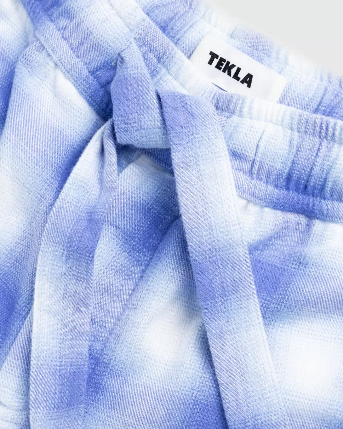 tekla_flanellen_pyjamabroek_lichtblauw_geruit_5.webp Loungekleding^Tekla Flanellen Pyjamabroek Lichtblauw Geruit